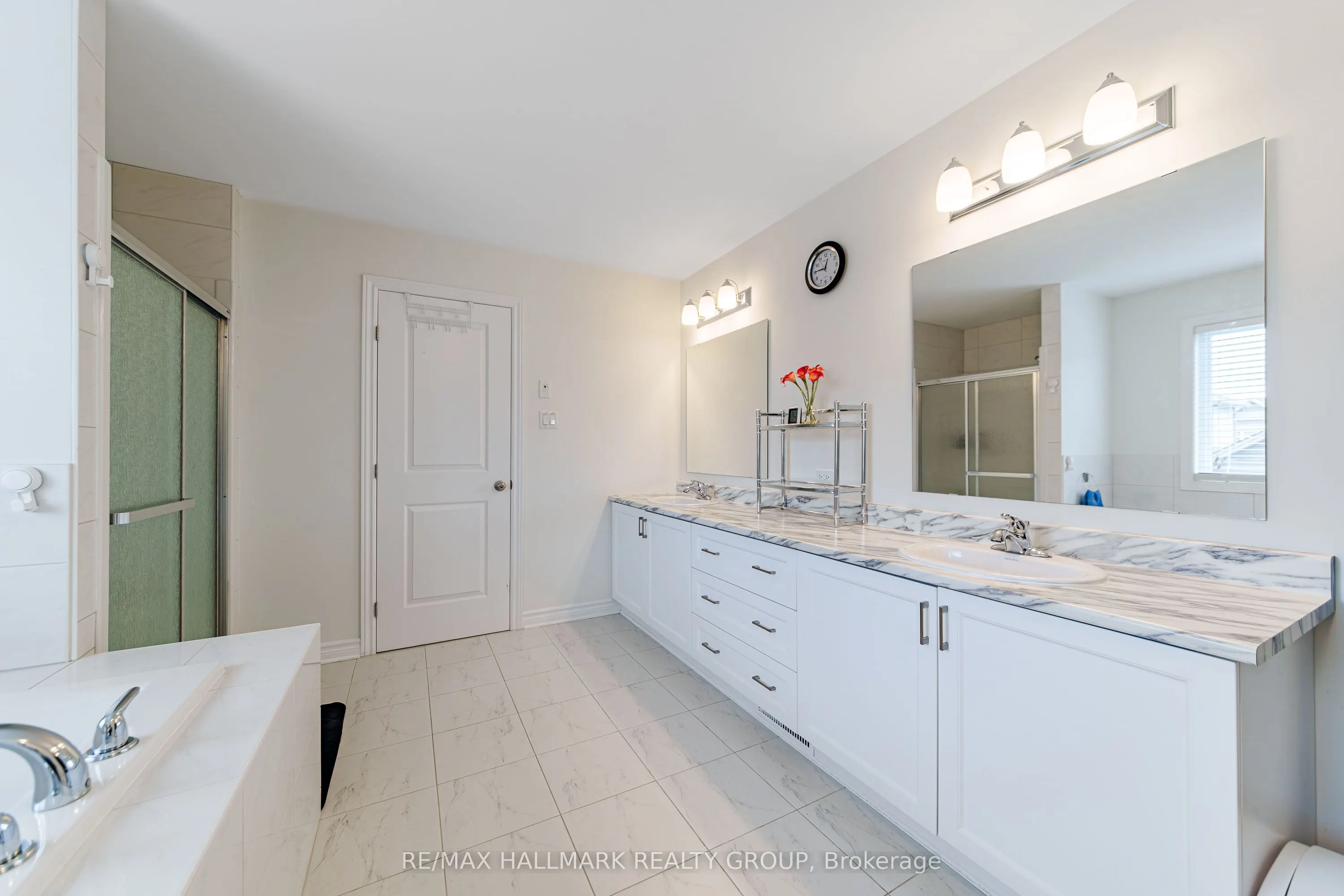 43 Cento Way
