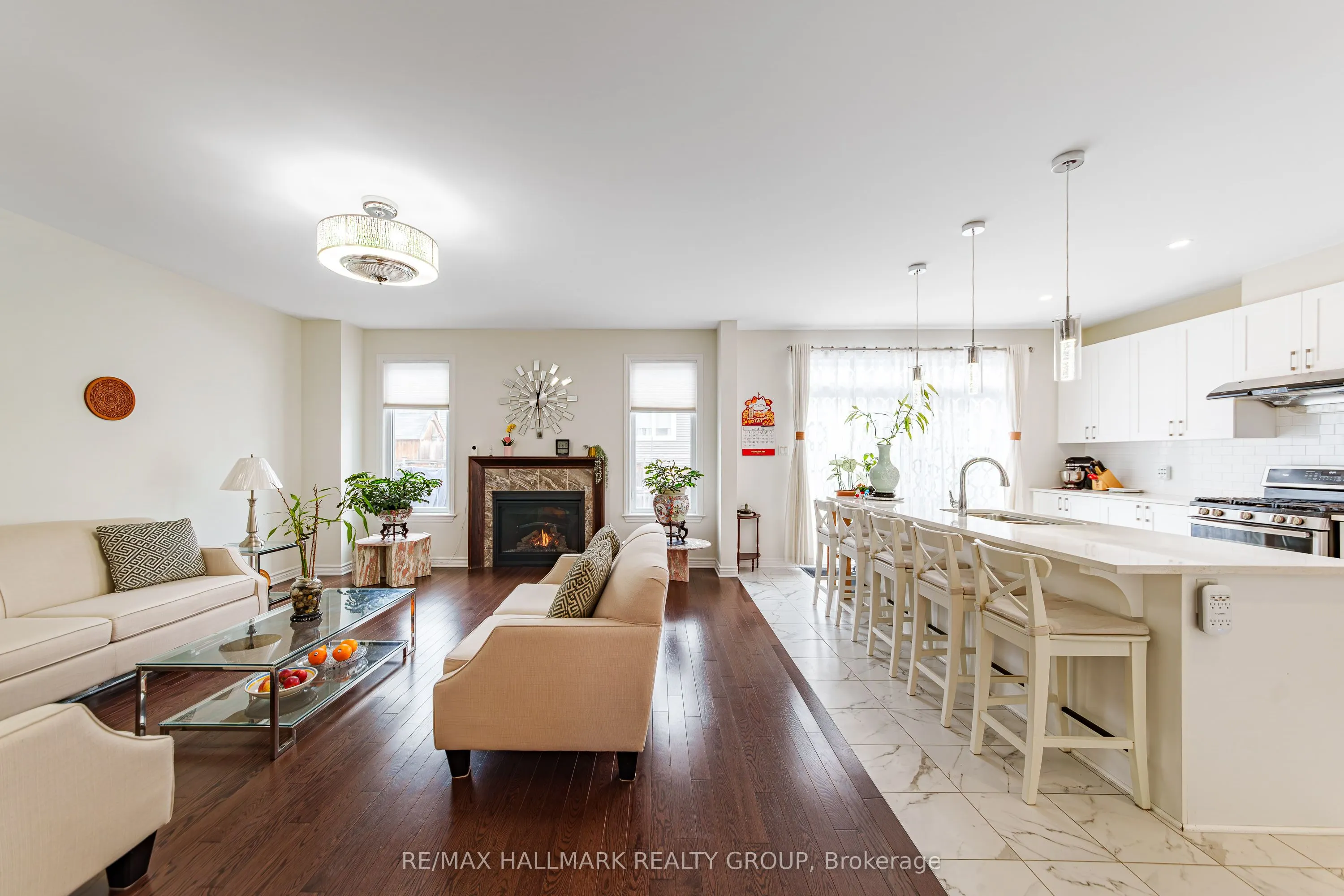43 Cento Way