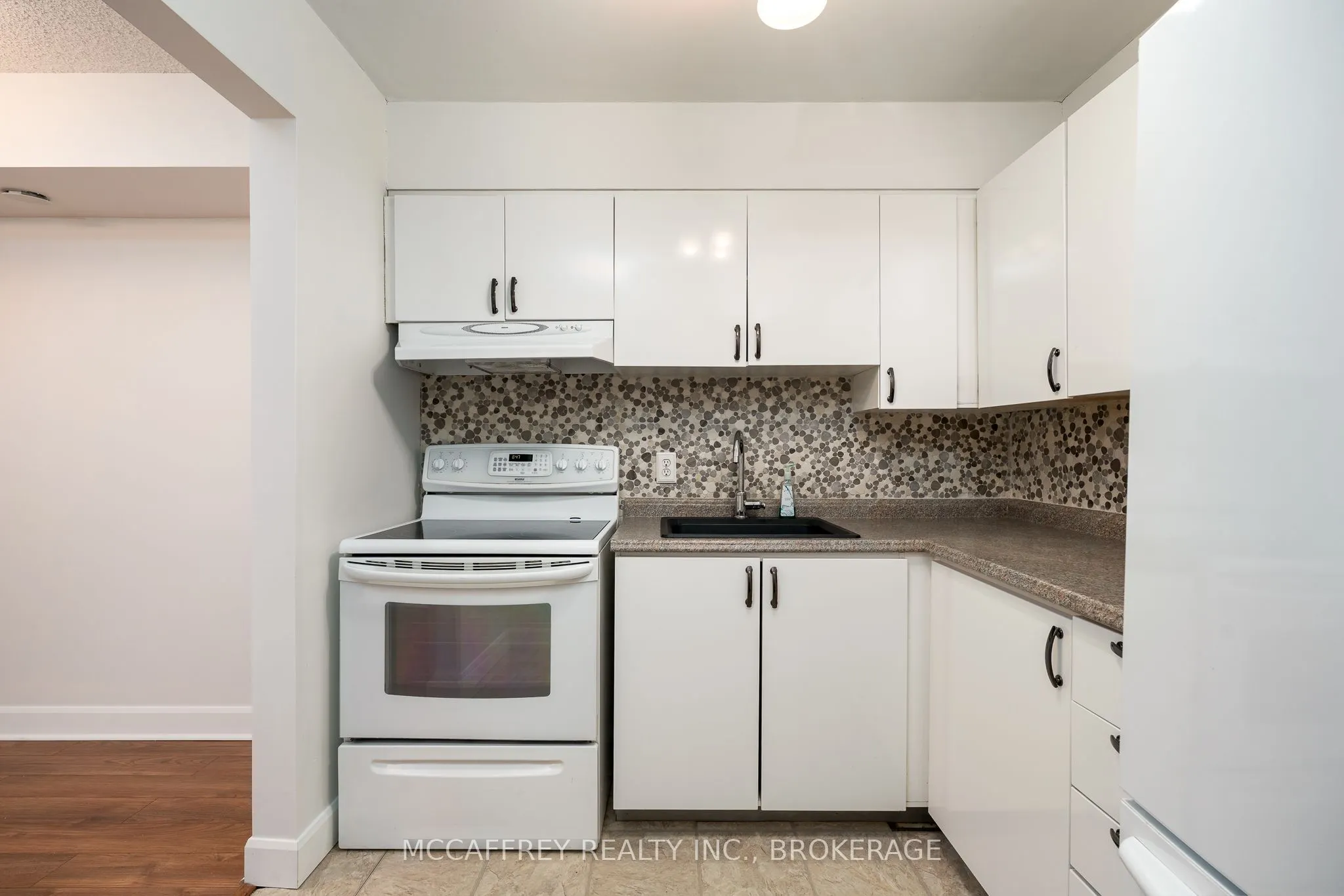 310 Kingsdale Avenue #103