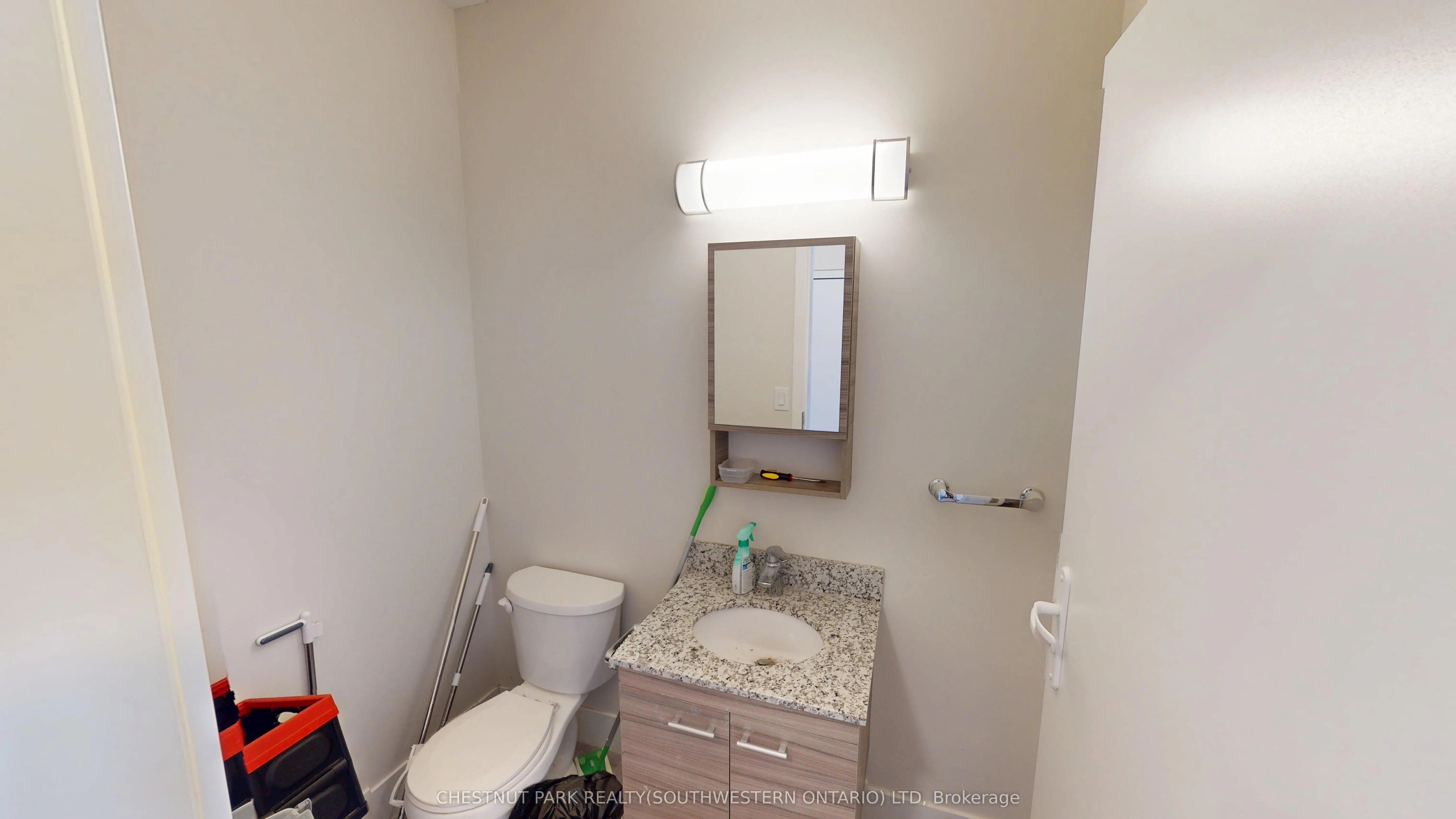 253 Albert Street #216
