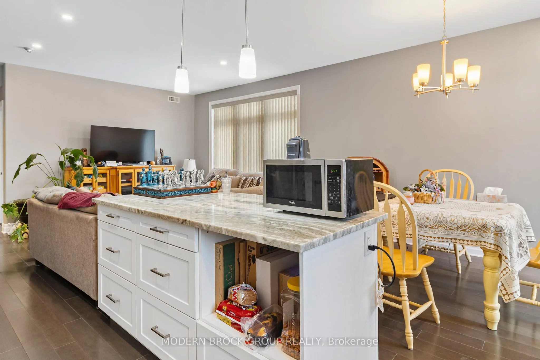 1109 Millwood Avenue #103