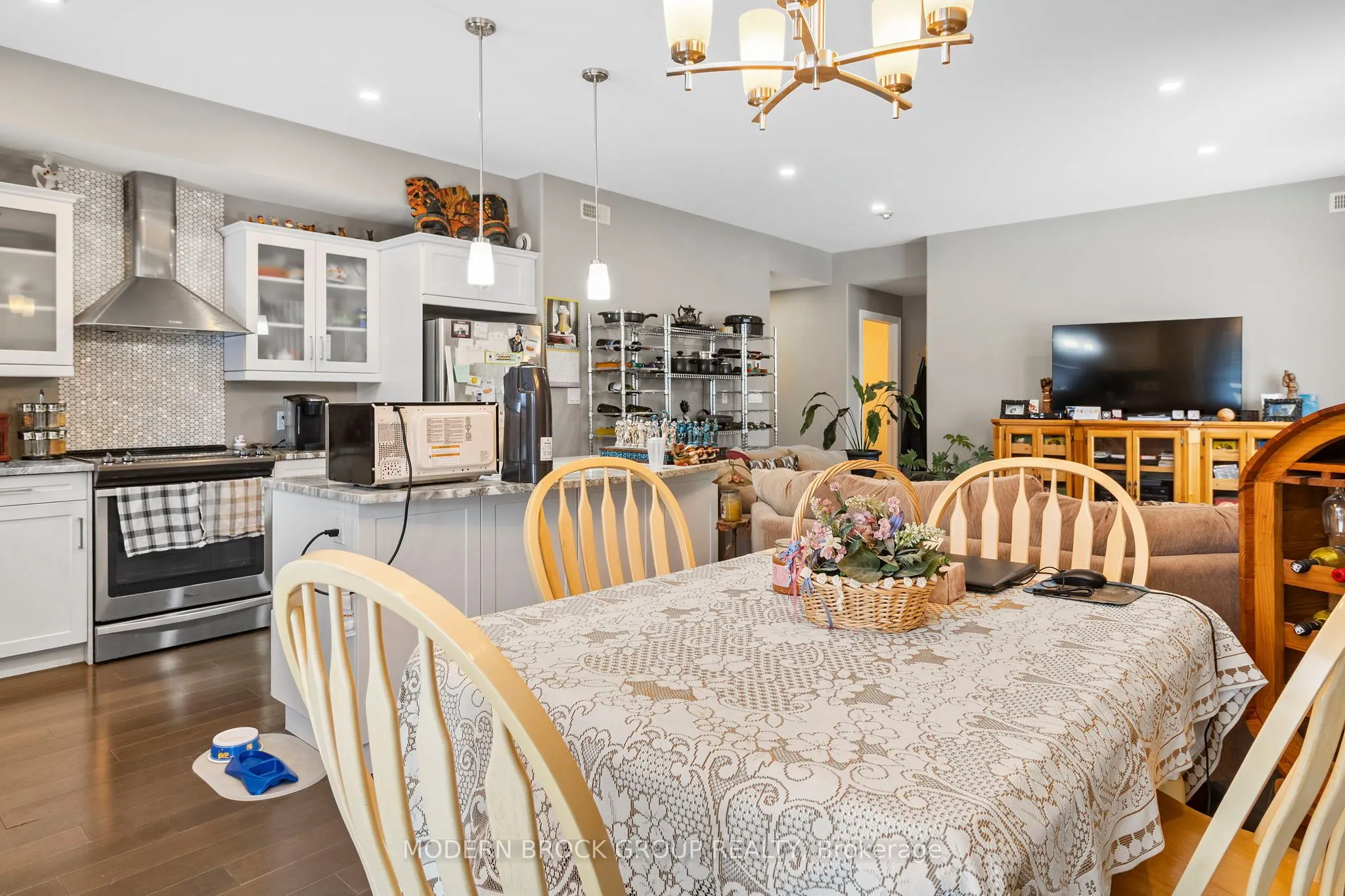 1109 Millwood Avenue #103