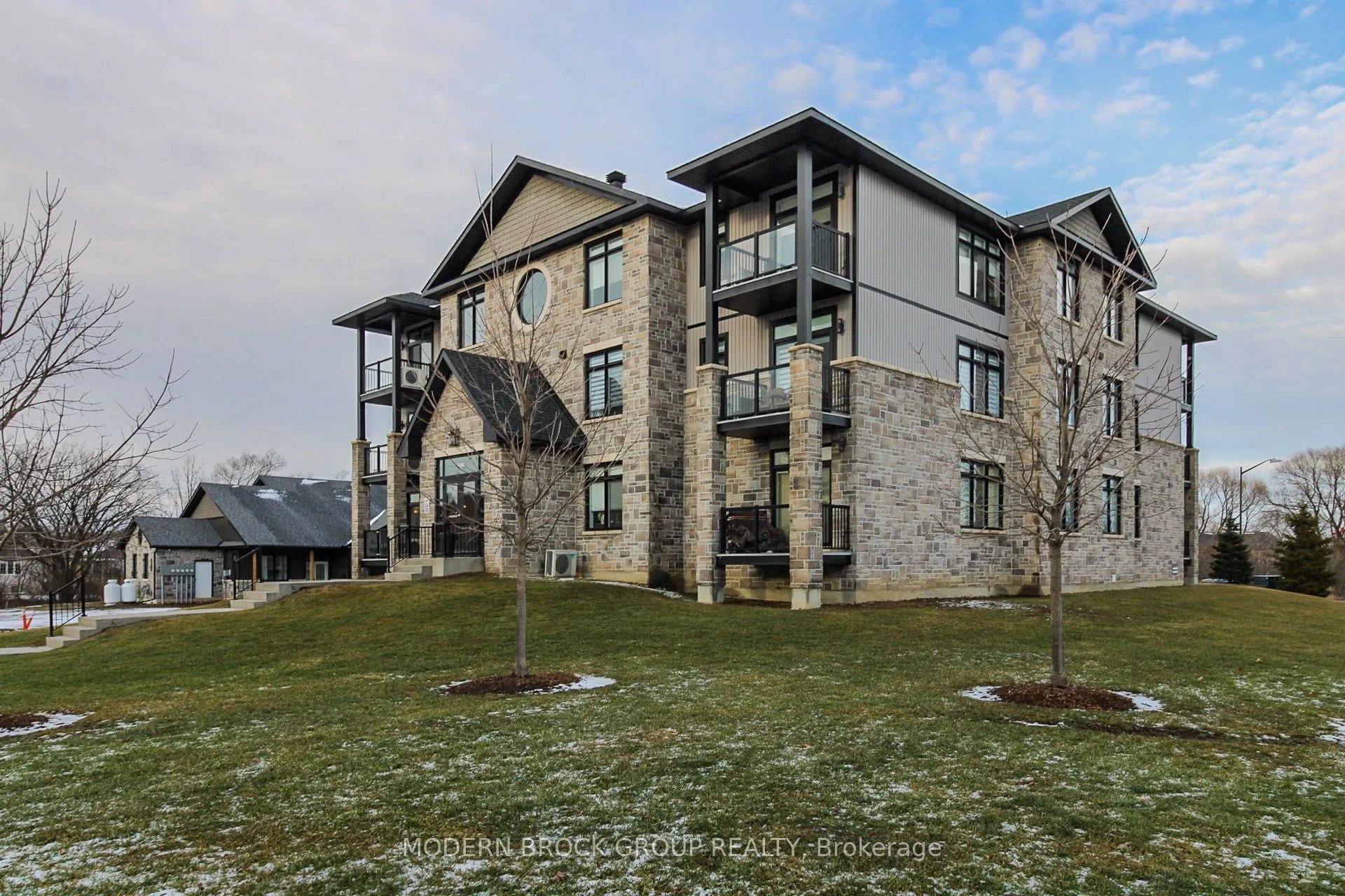 1109 Millwood Avenue #103