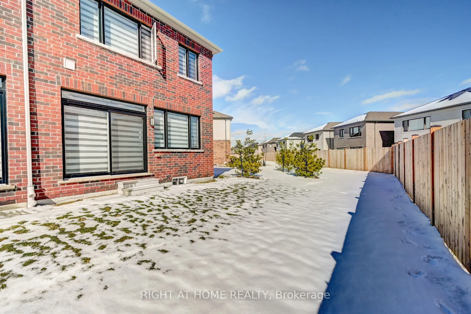 15 Blacklock Street #20