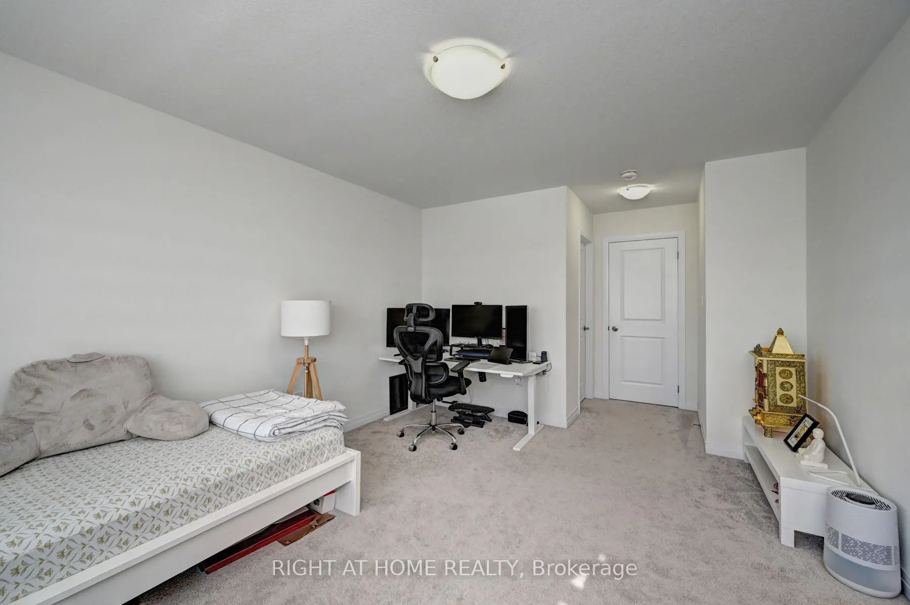 15 Blacklock Street #20