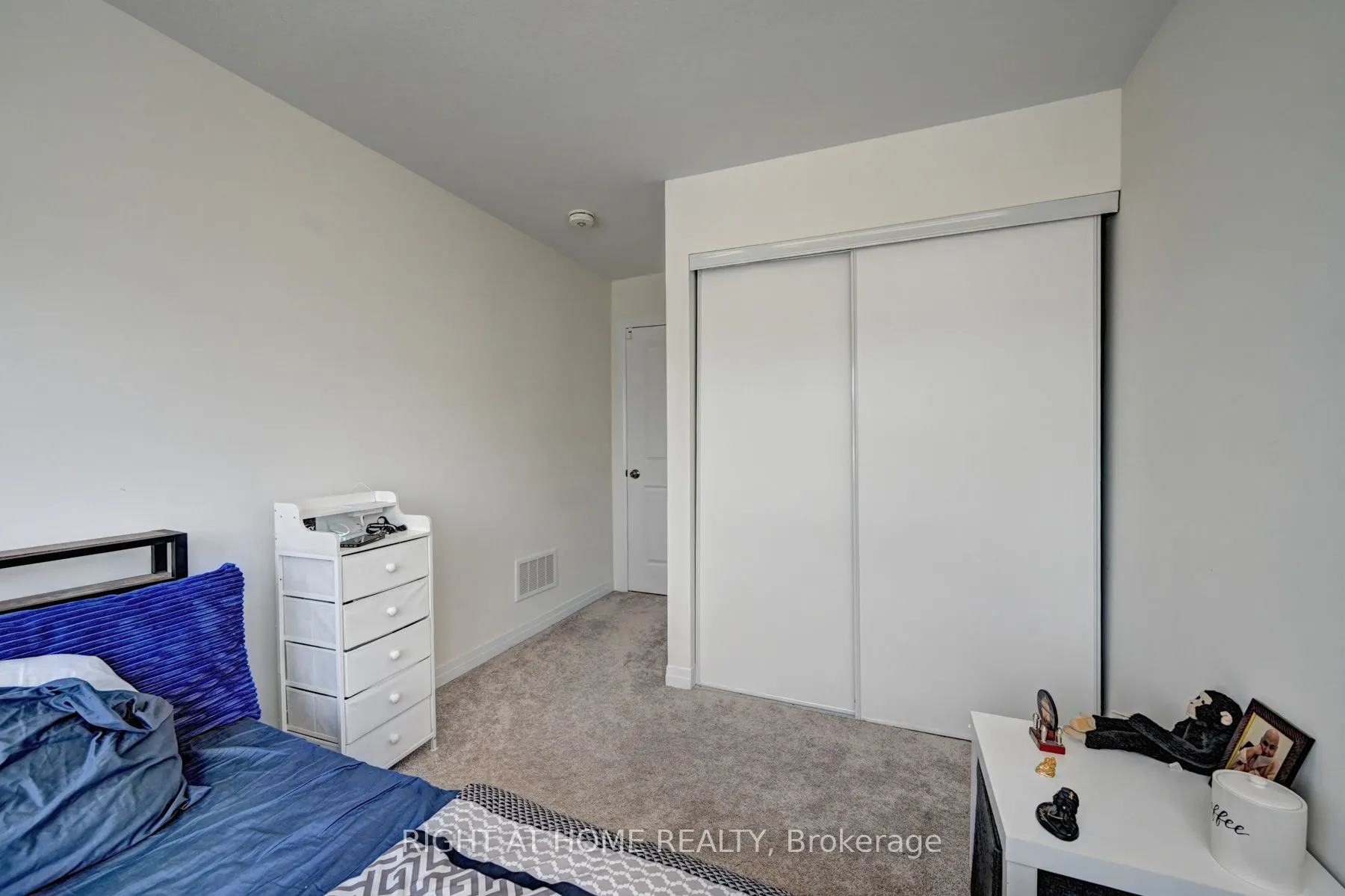 15 Blacklock Street #20