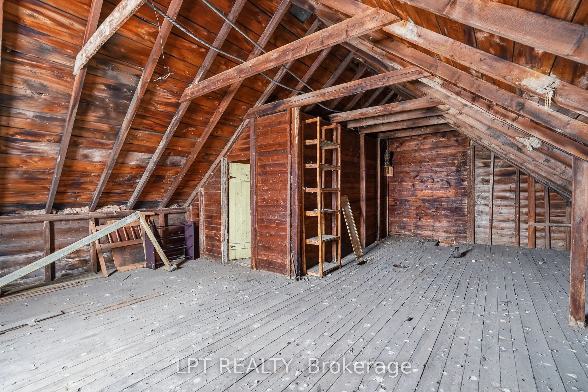 21630 Laggan-Glenelg Road