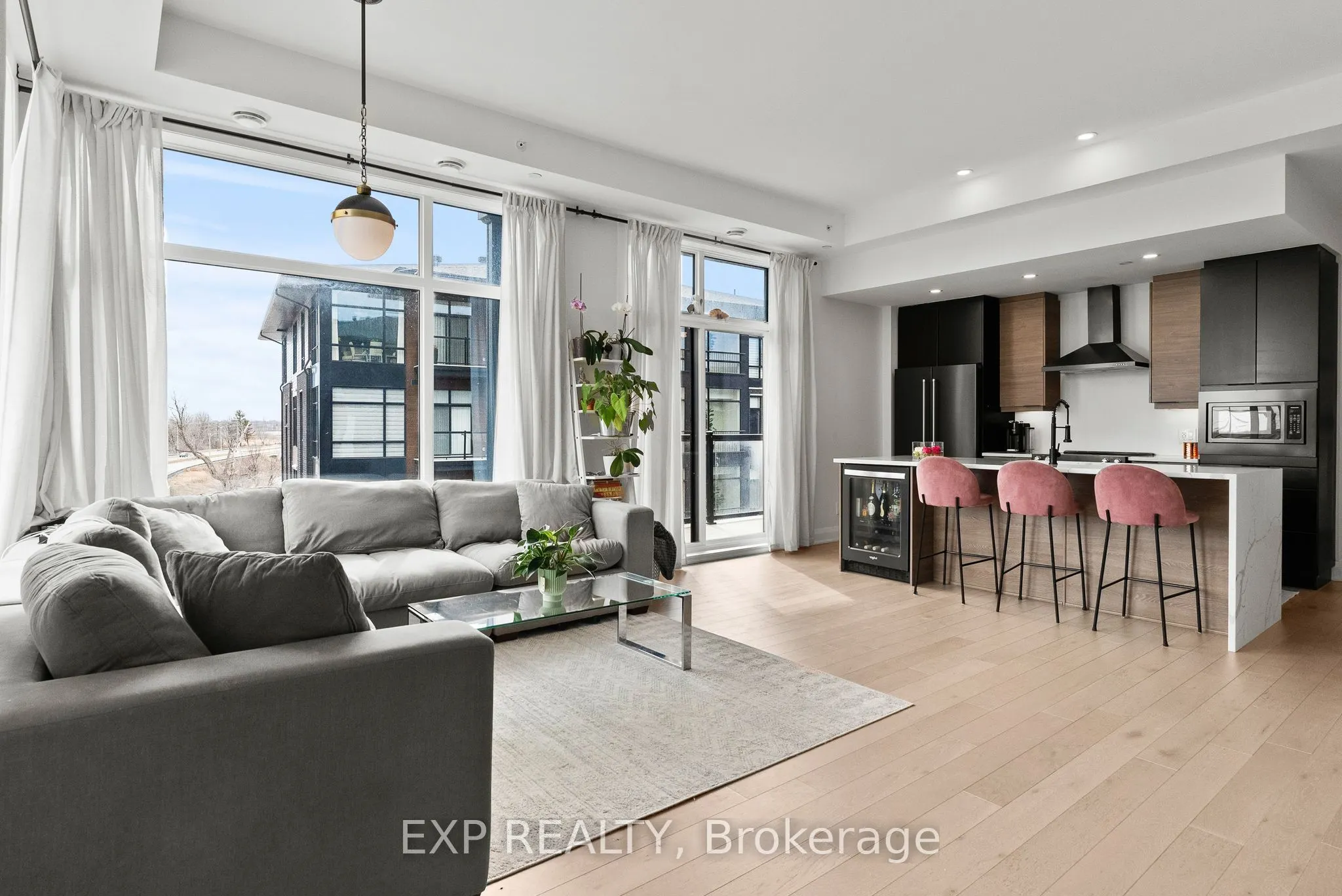 100 Cortile Private #301