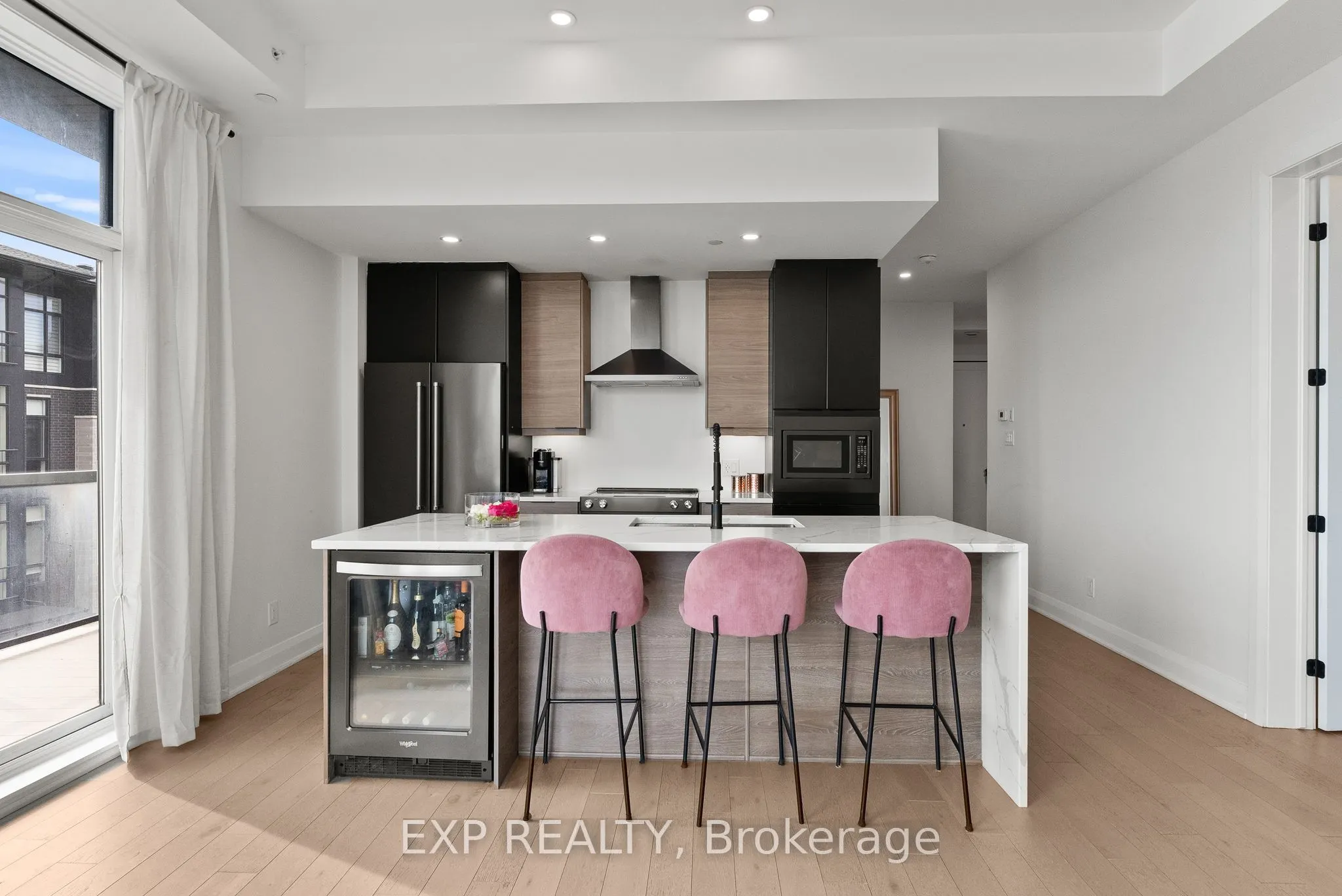100 Cortile Private #301