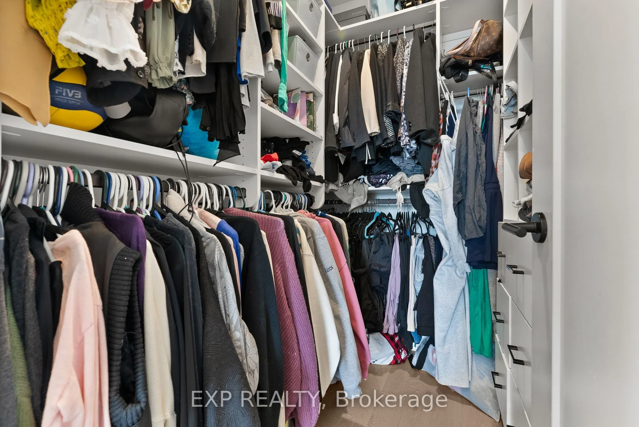 100 Cortile Private #301