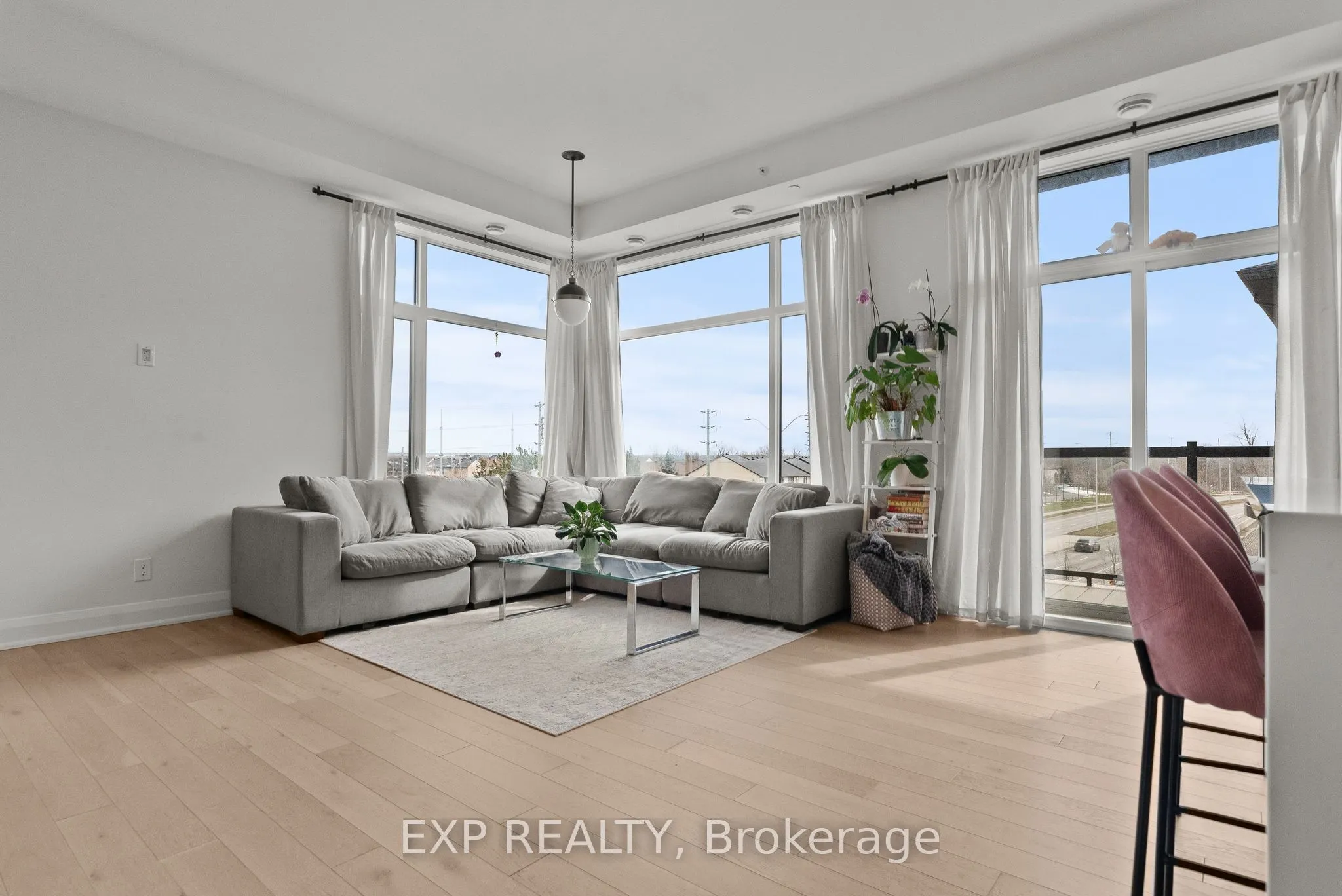 100 Cortile Private #301