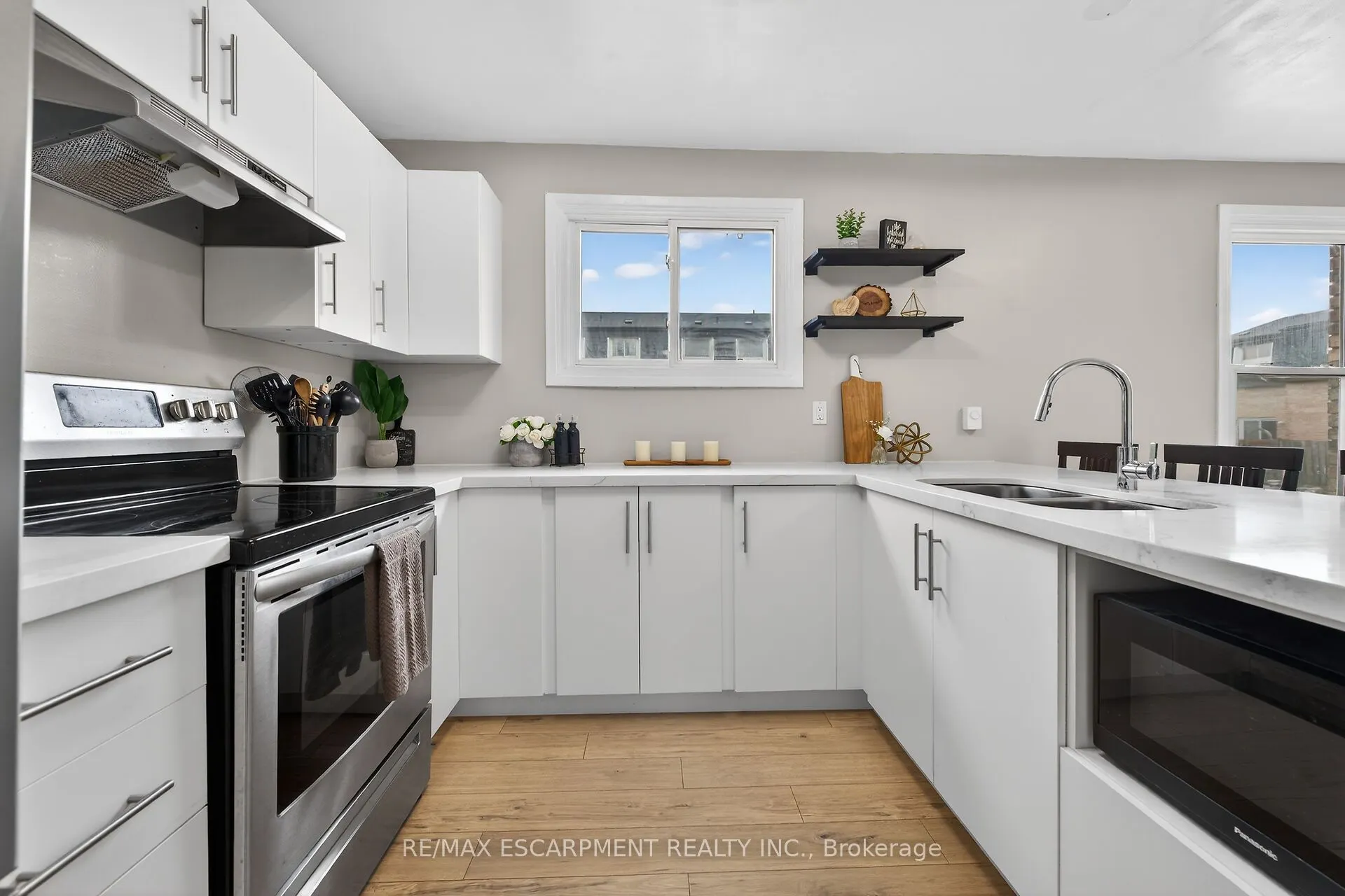 23 Rosedale Court #7