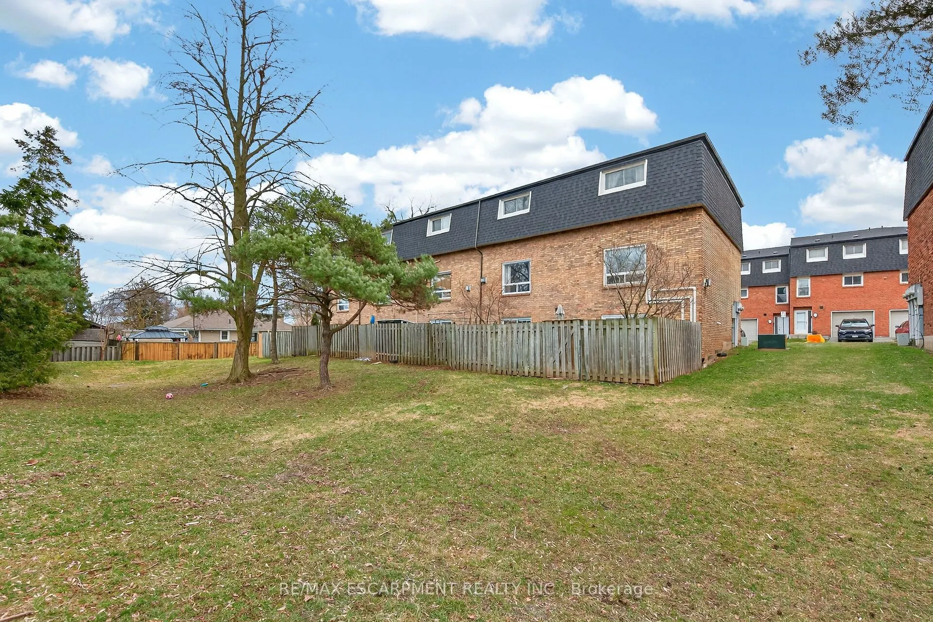 23 Rosedale Court #7