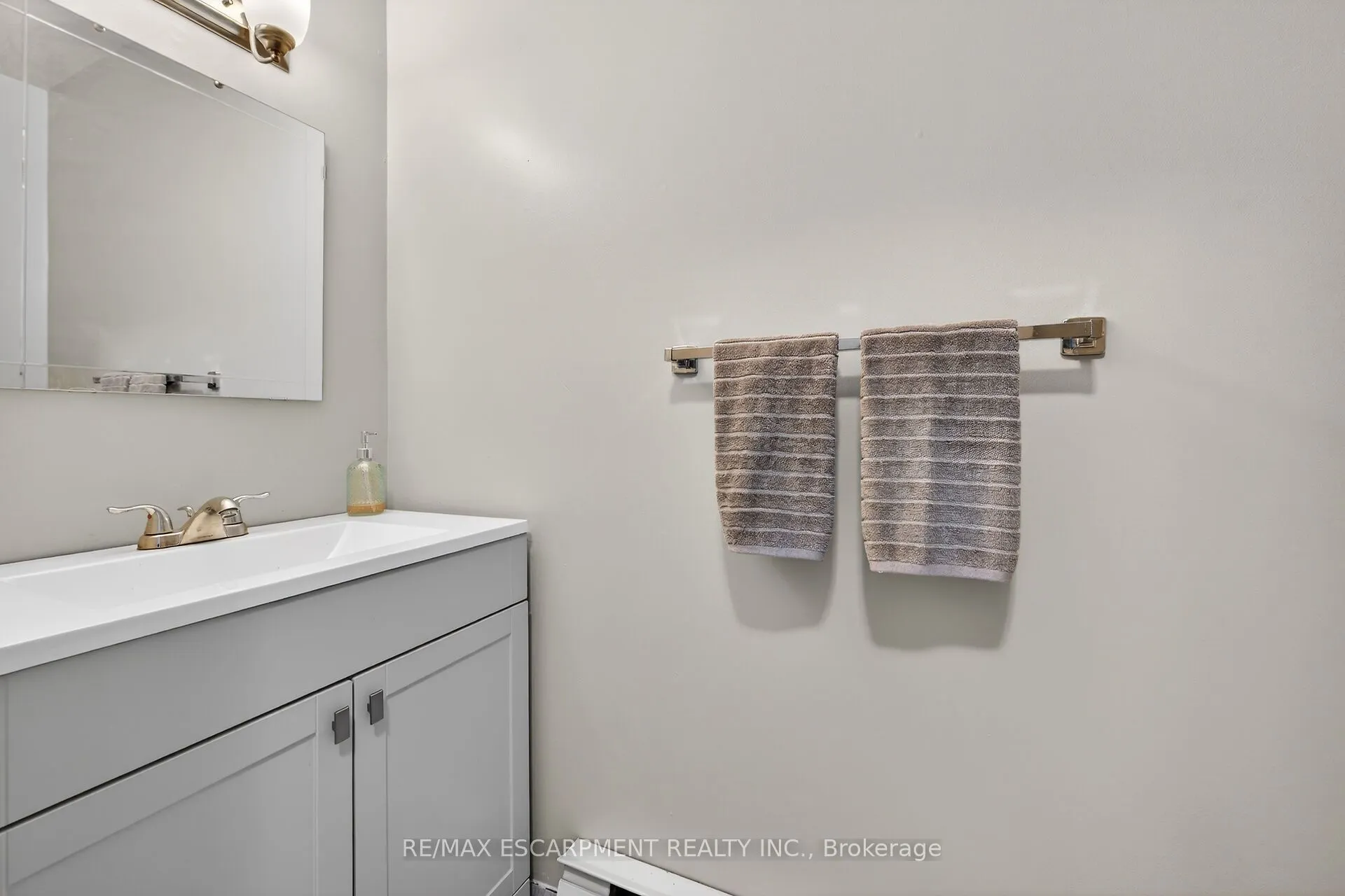 23 Rosedale Court #7