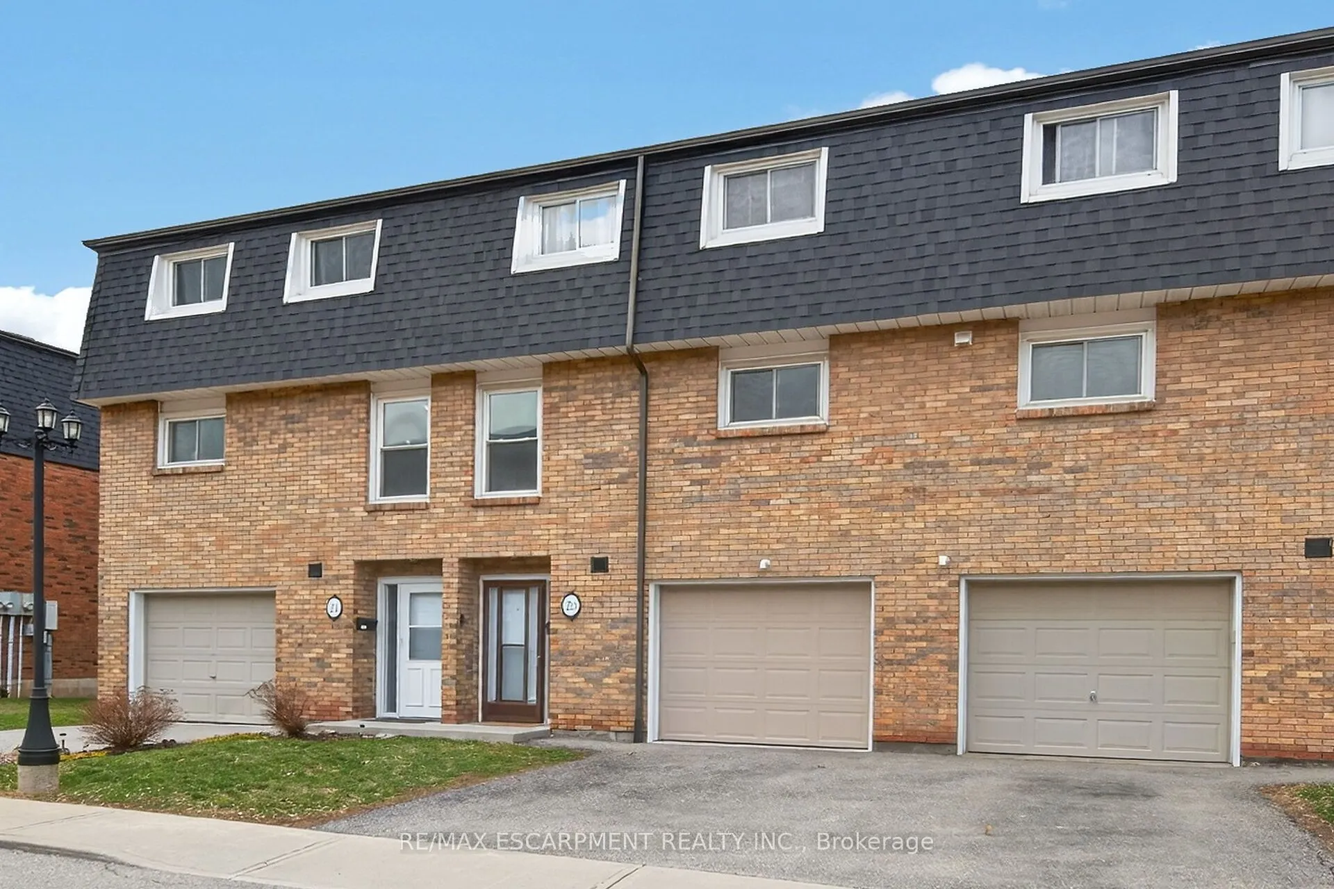 23 Rosedale Court #7