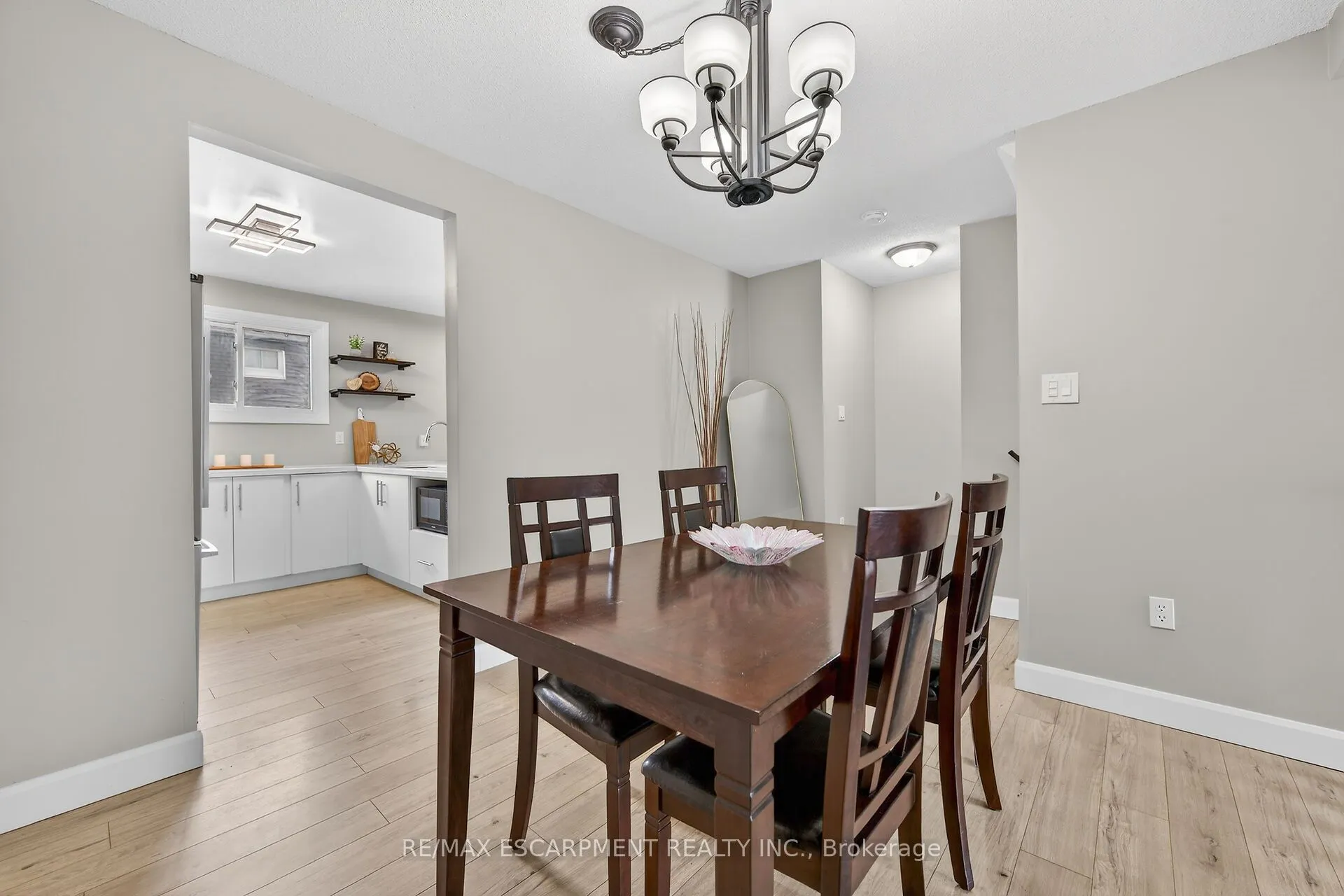 23 Rosedale Court #7