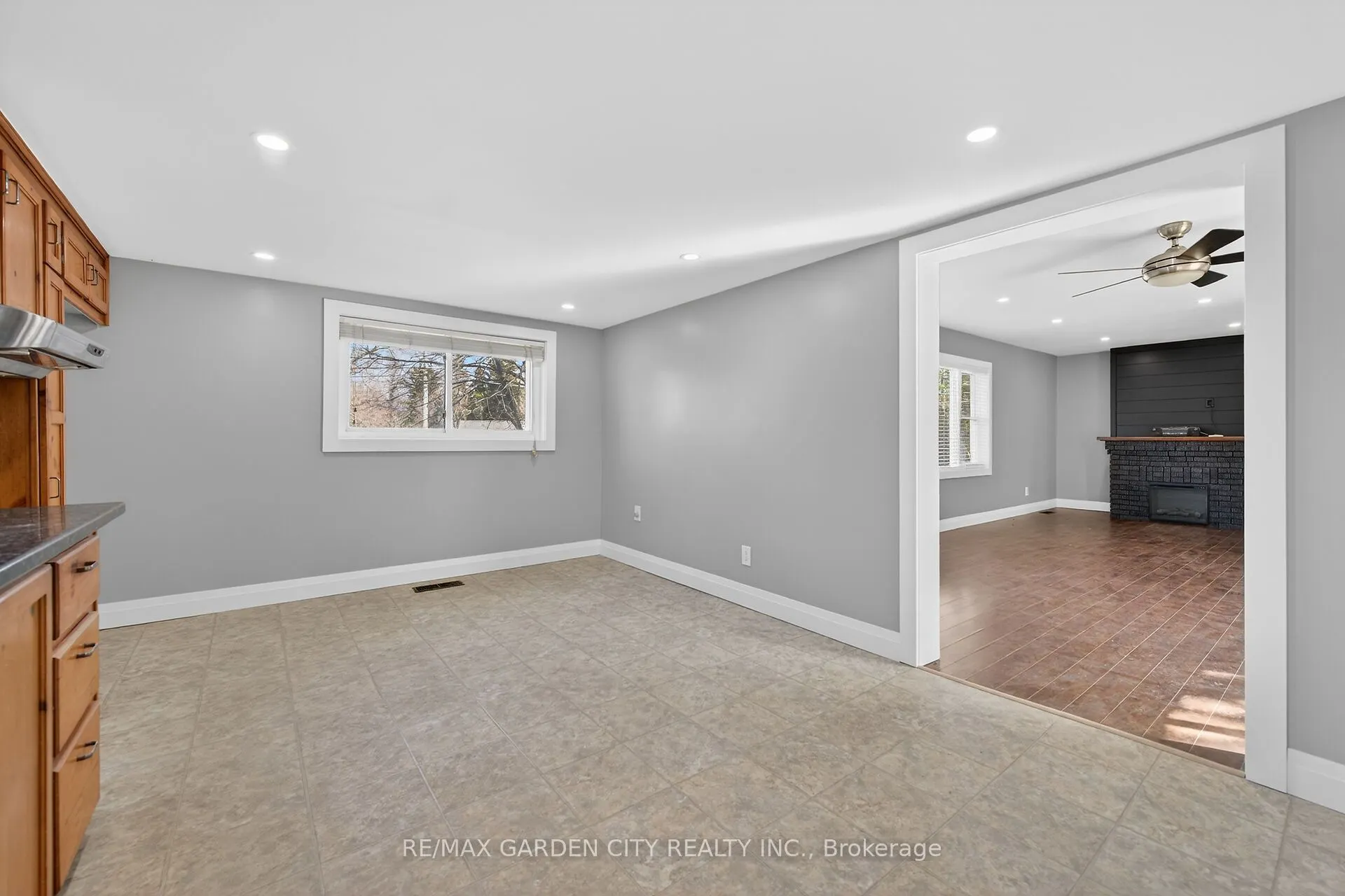 407 Bell Street