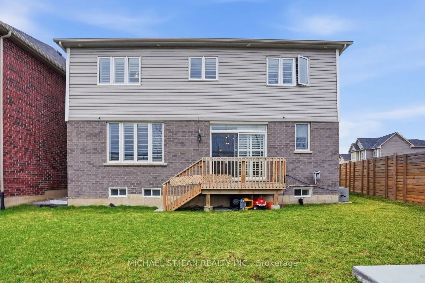 62 Esther Crescent