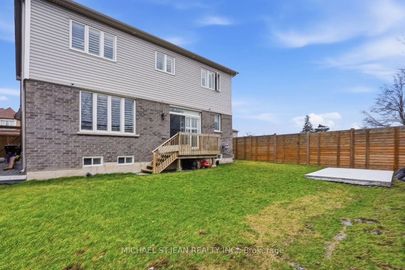 62 Esther Crescent