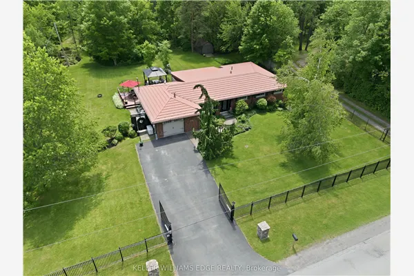 484 11TH CONCESSION Road E