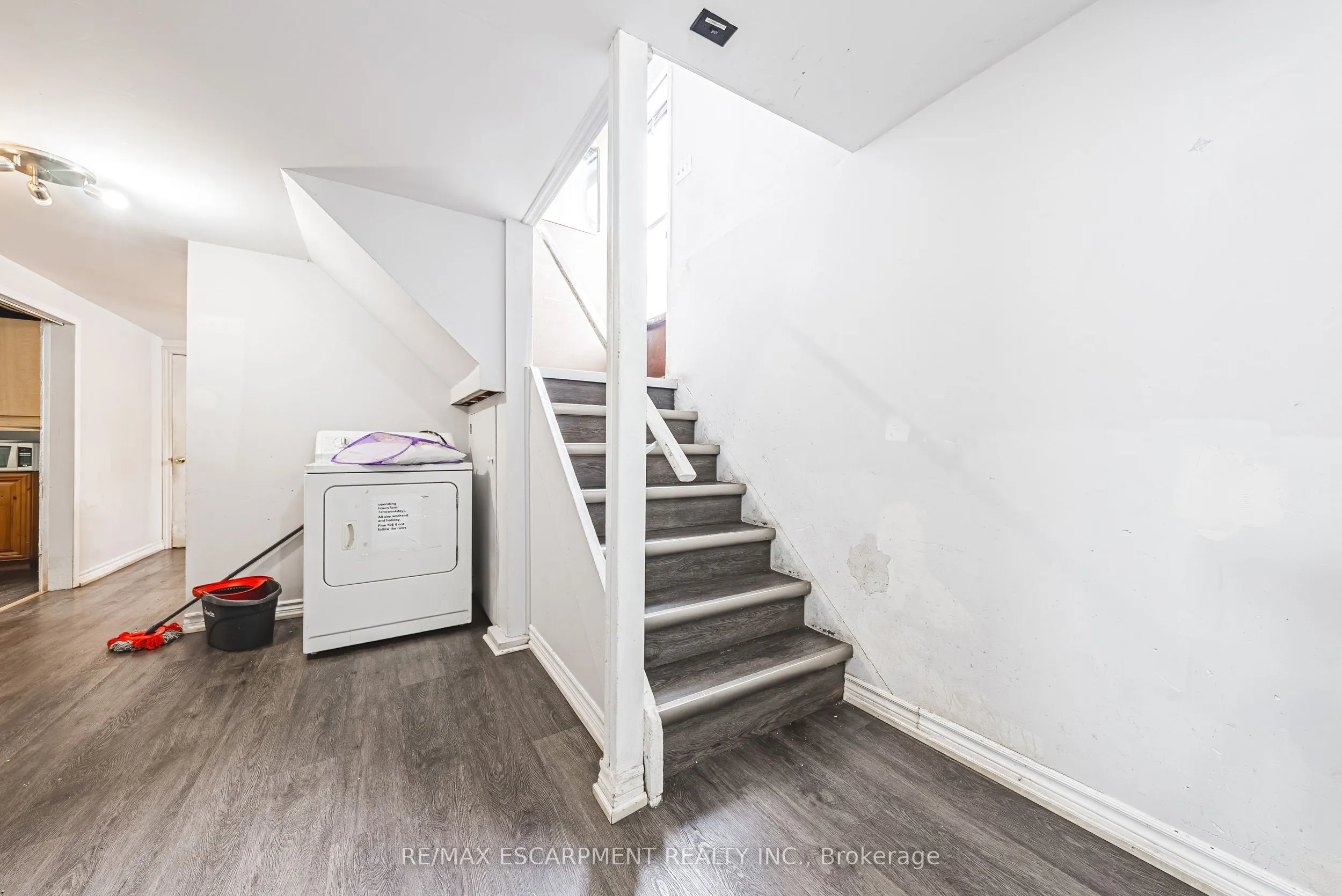 928 Upper Gage Avenue
