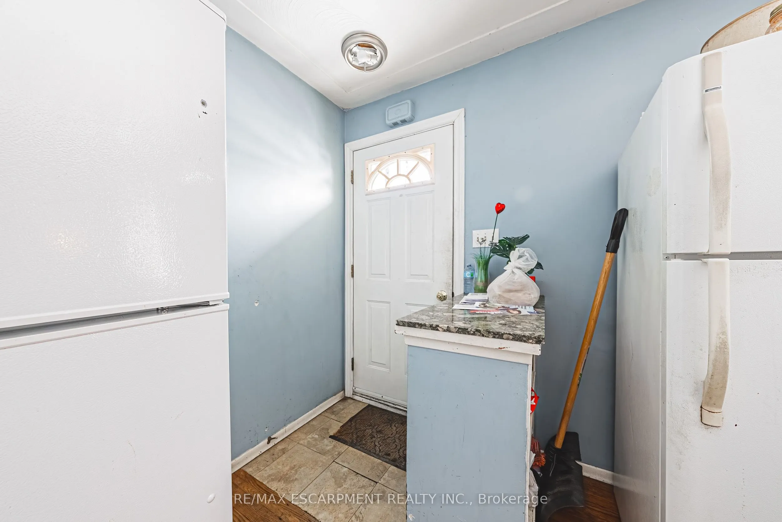 928 Upper Gage Avenue