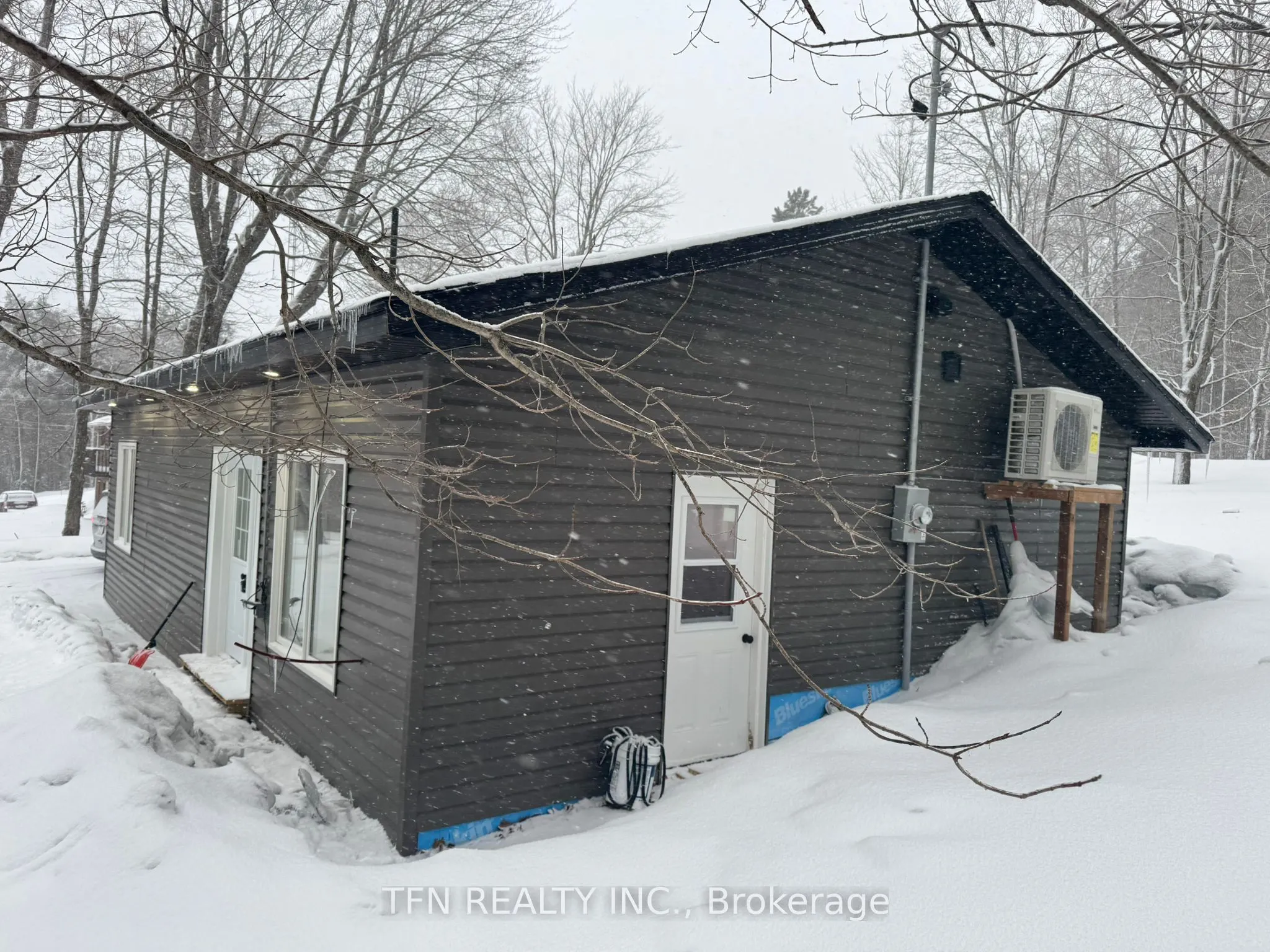 385 Gables Road