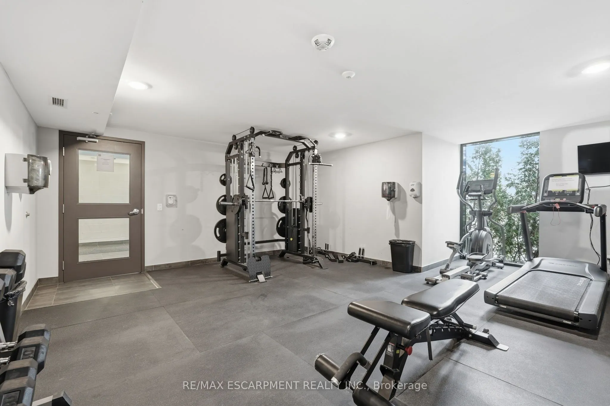 30 Hamilton Street S #201