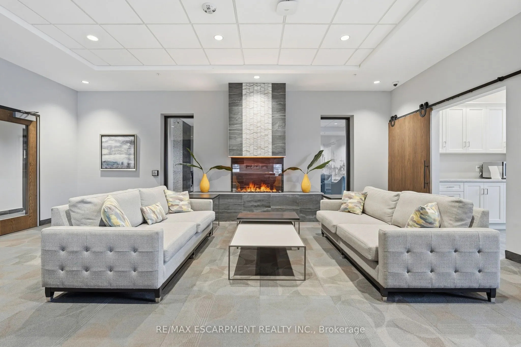 30 Hamilton Street S #201
