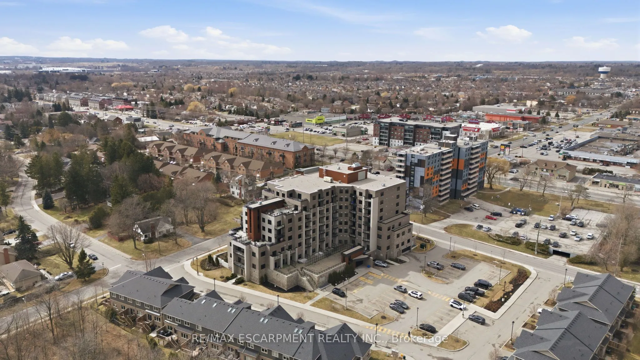 30 Hamilton Street S #201