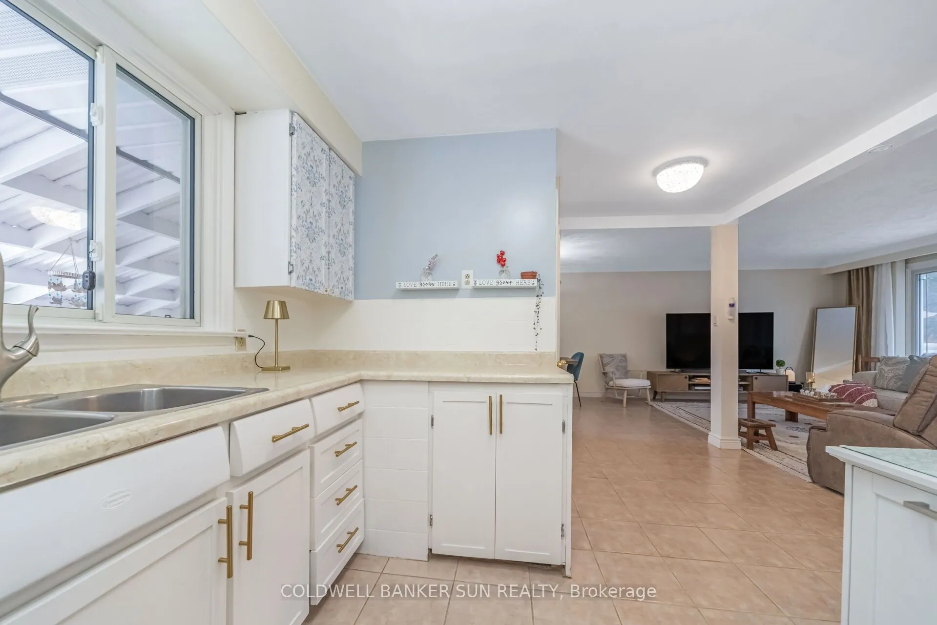 84 Dumbarton Street