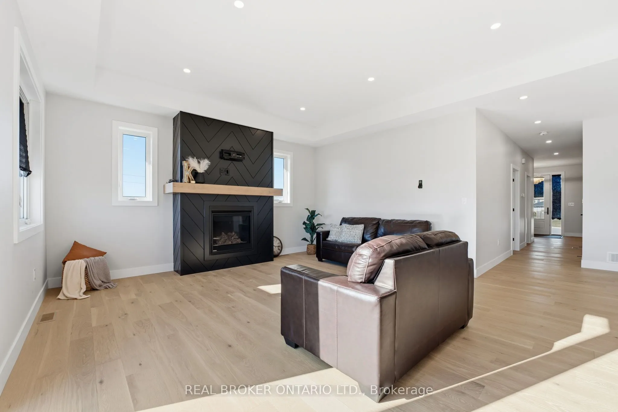 48 Rebecca Drive