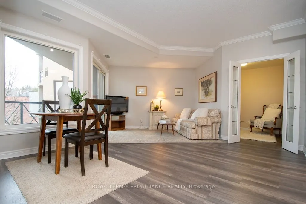 869 Clonsilla Avenue #212