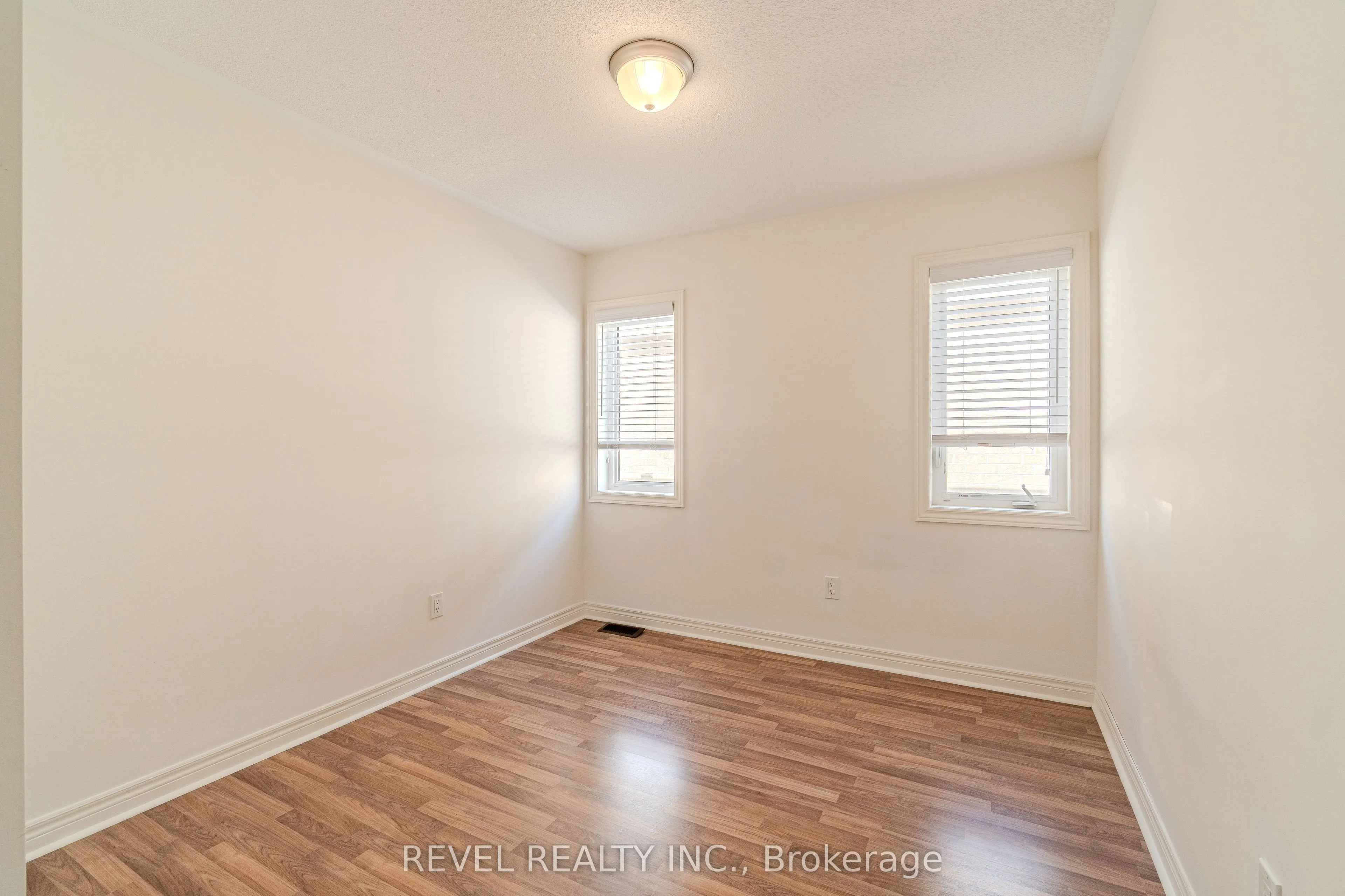 77 Barlow Place