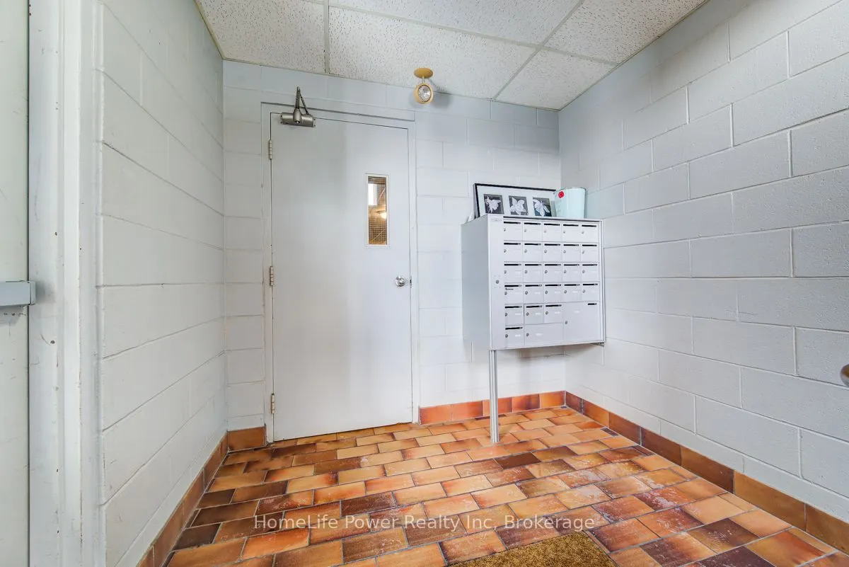 4 Avalon Place #303