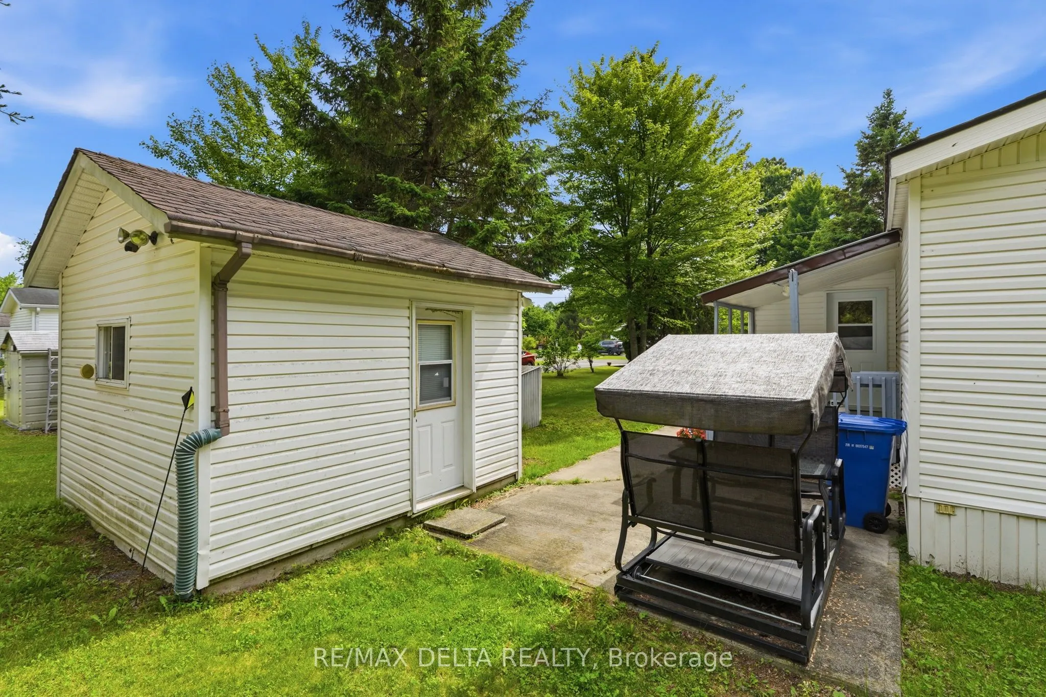 28-5279 County road 17 Highway
