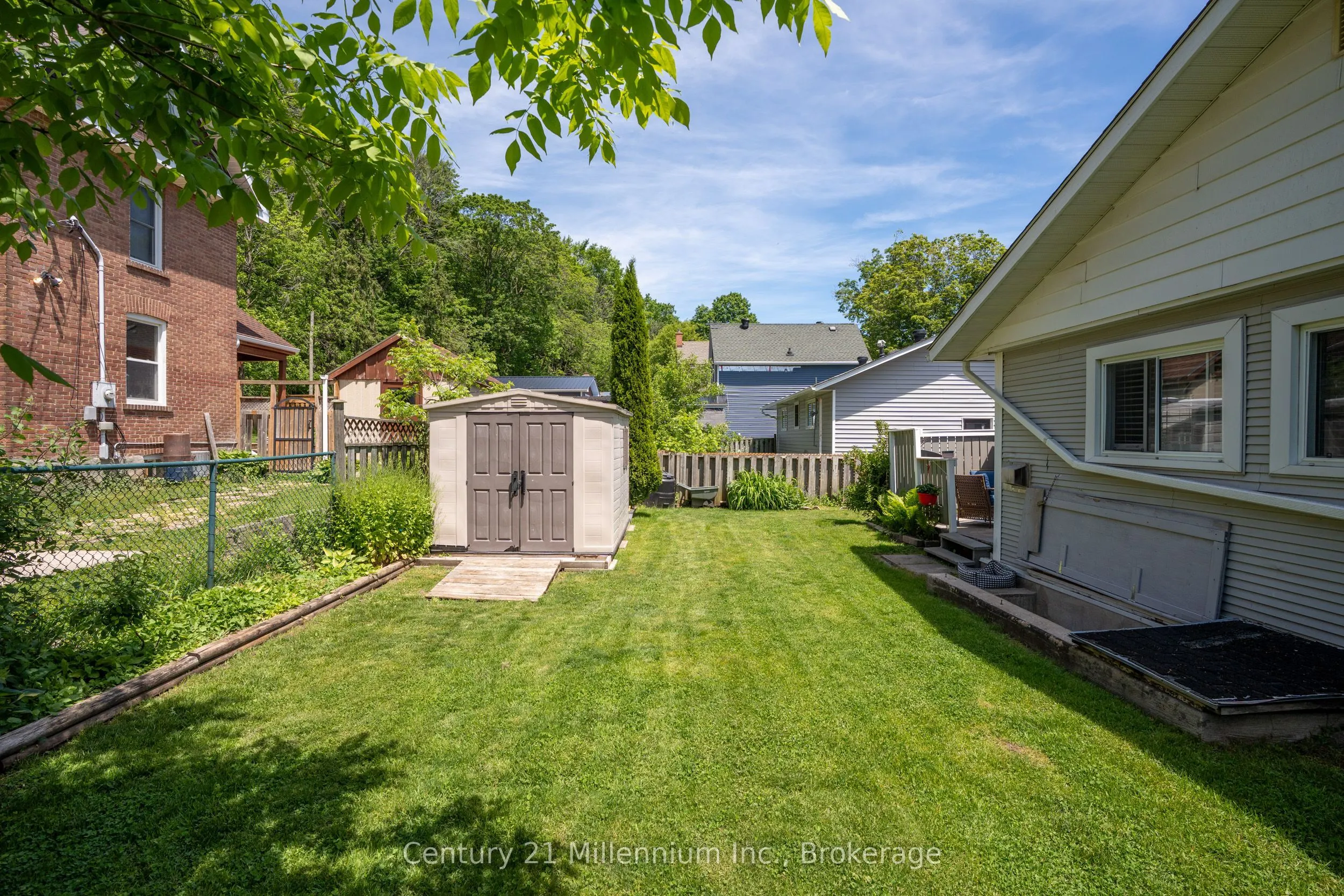 1712 5th Avenue W