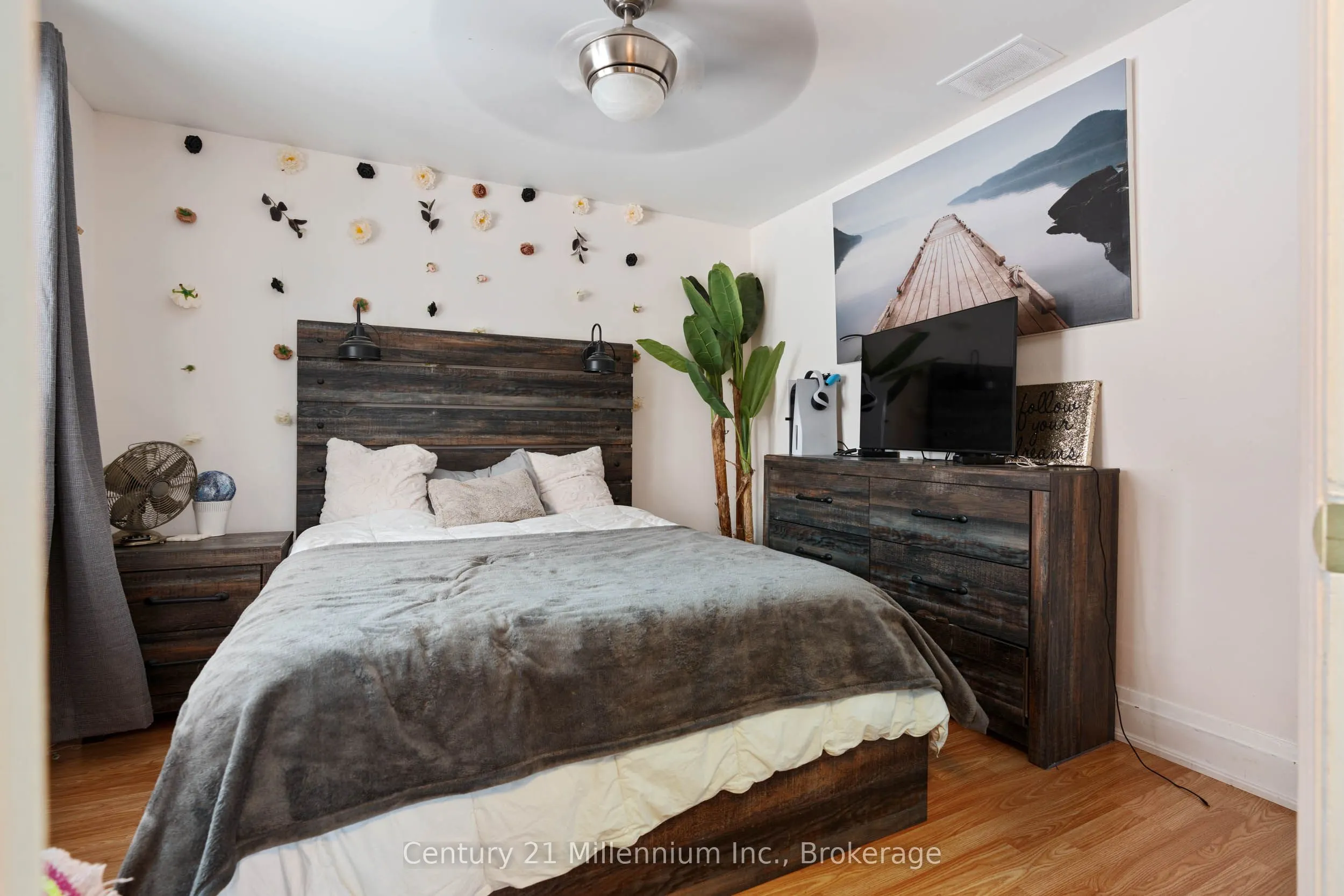 1712 5th Avenue W