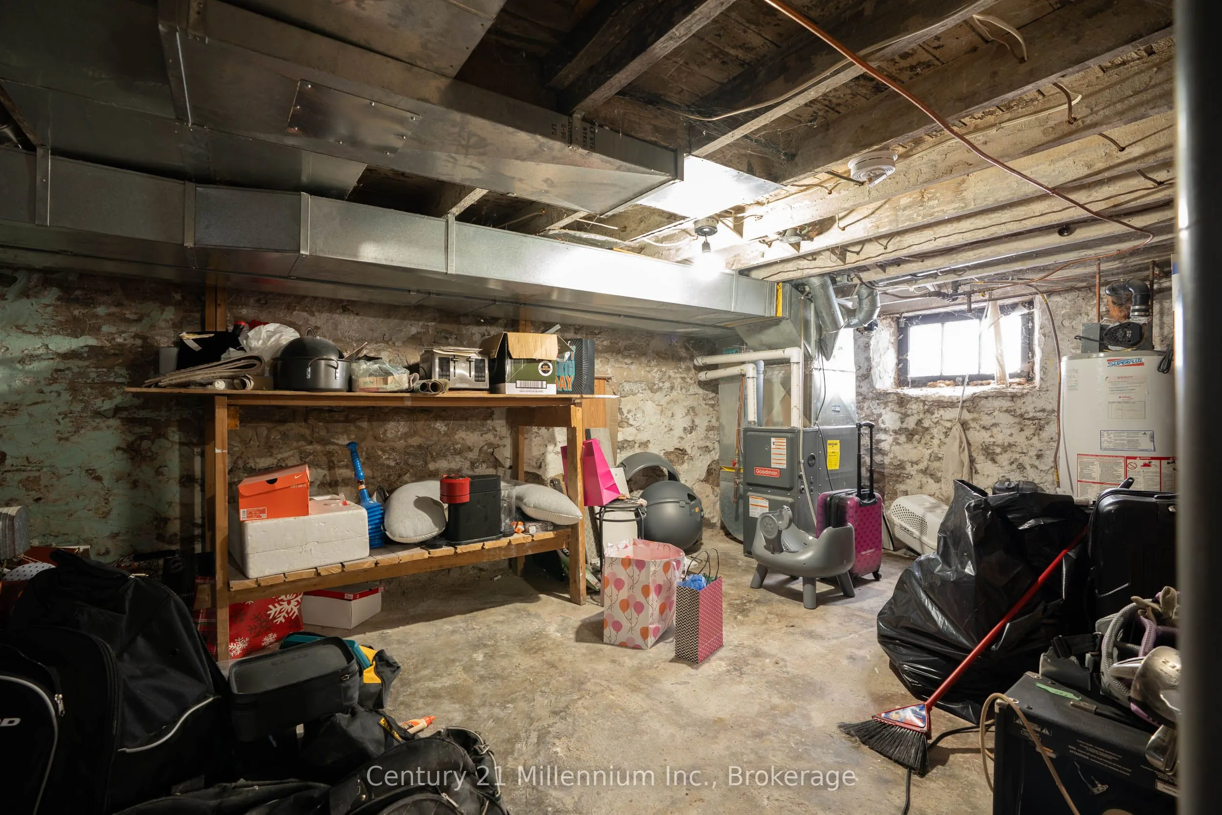 1712 5th Avenue W