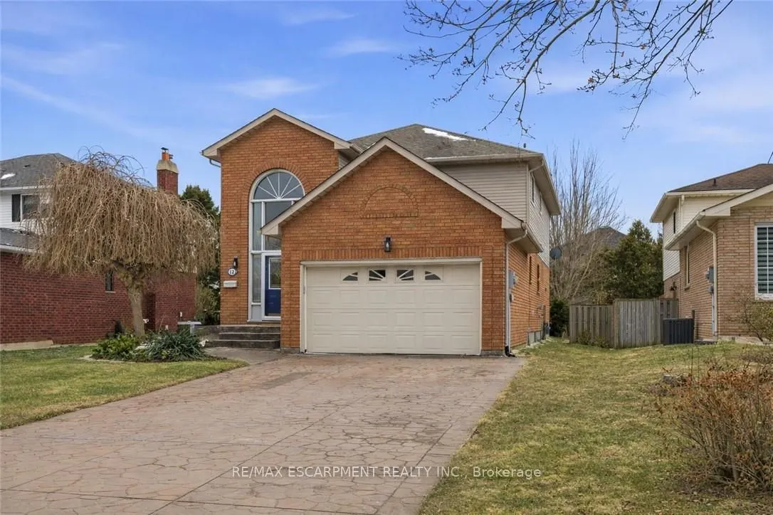 12 Sumner Crescent