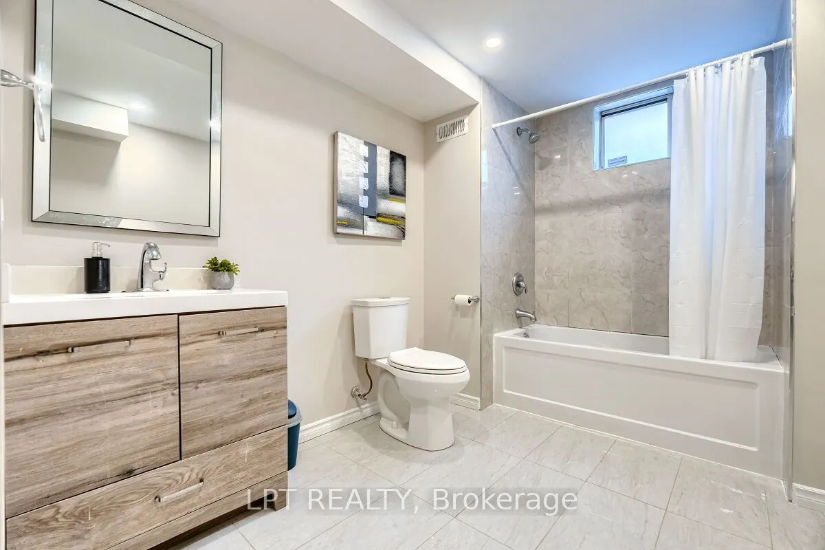 16 Vogue Court
