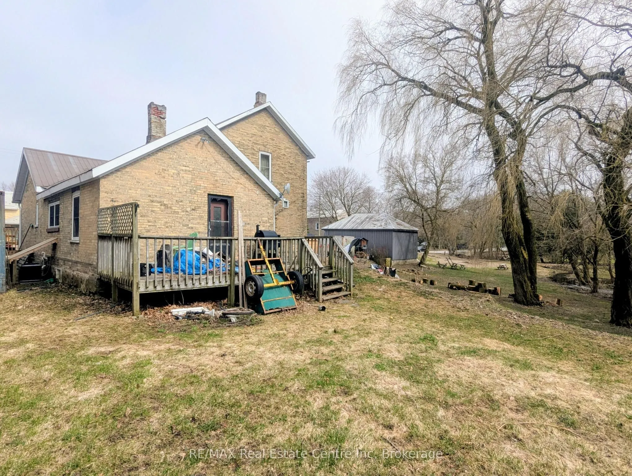 392046 Grey Road 109 N