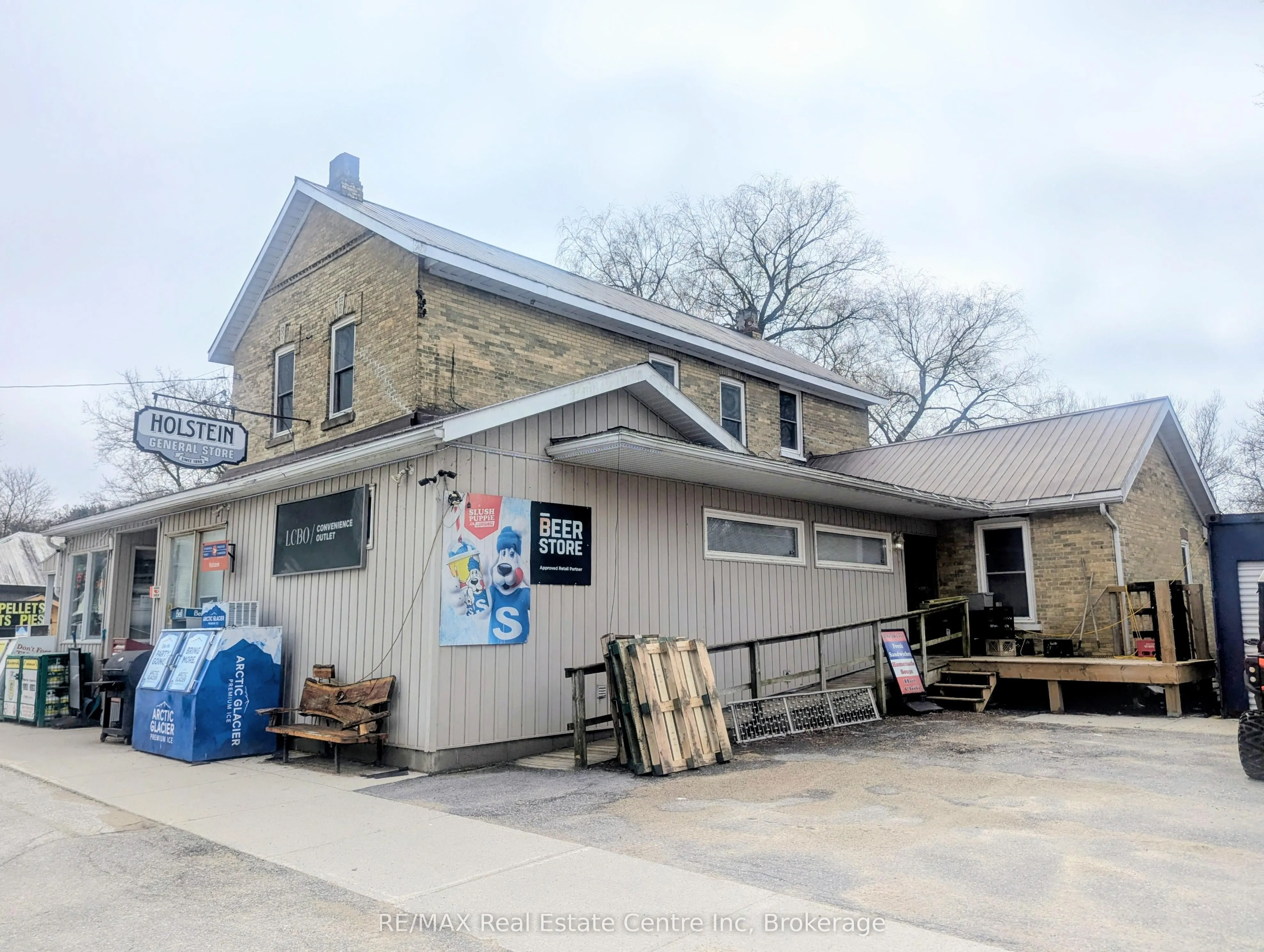 392046 Grey Road 109 N