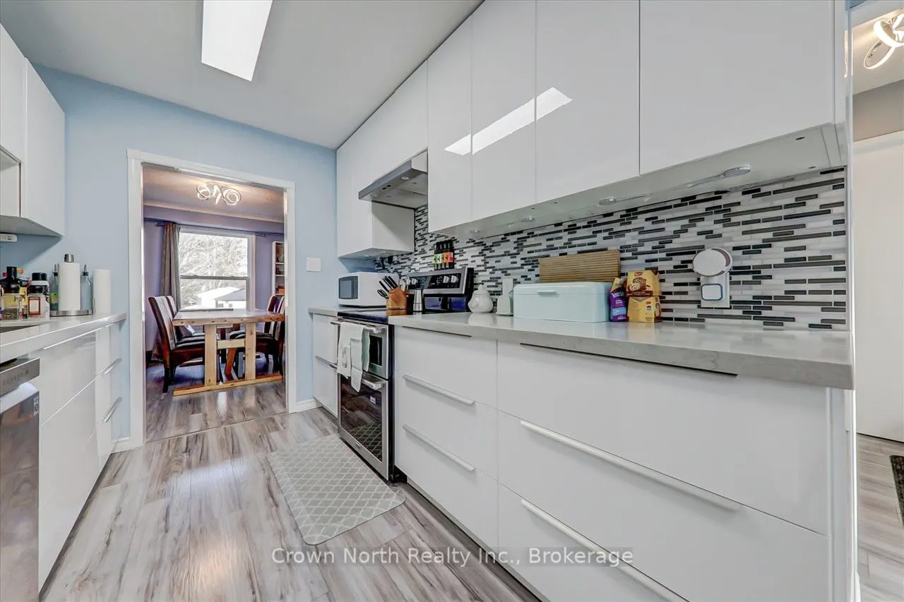 60 Pochon Avenue