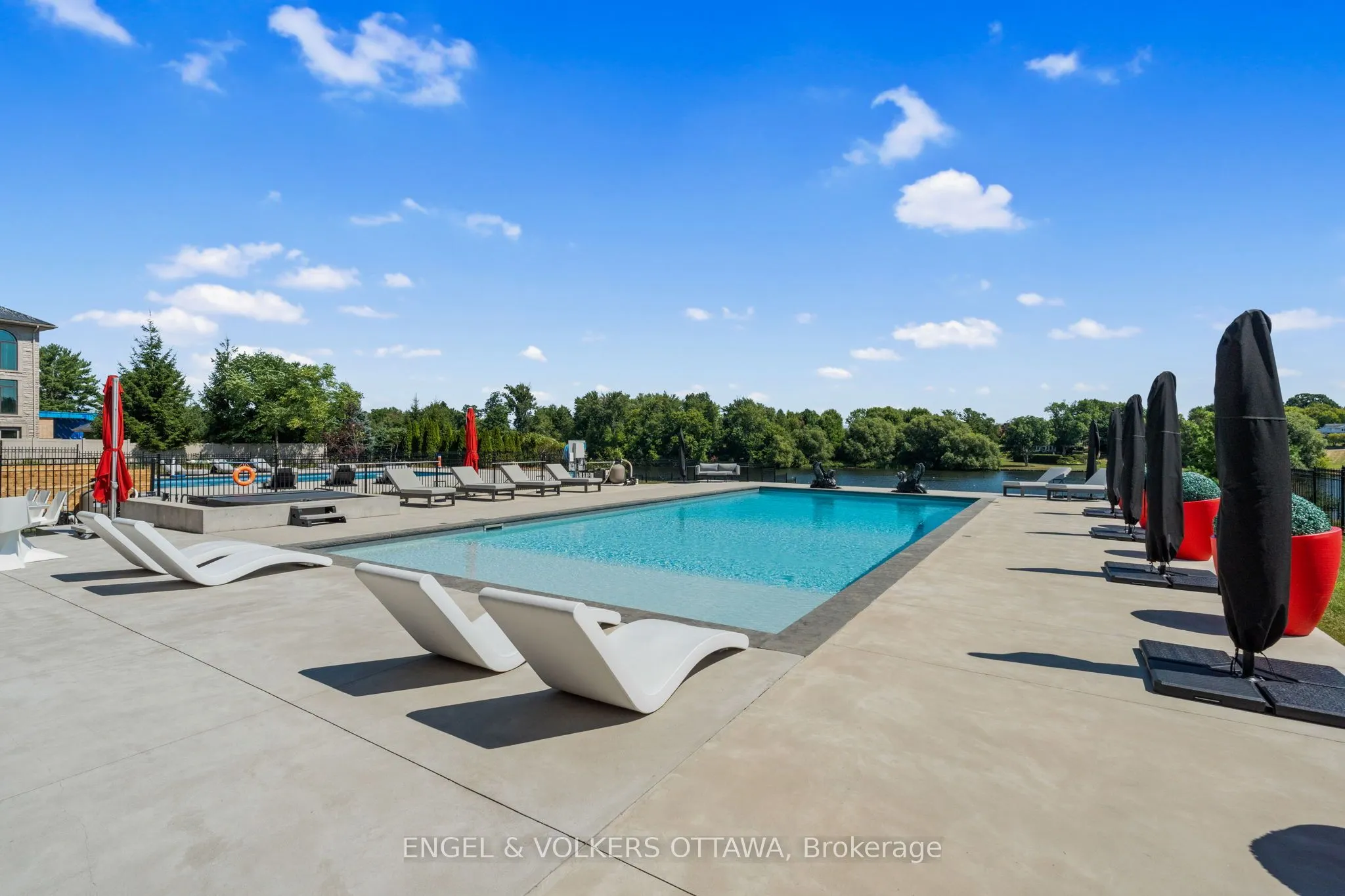 151 Winding Way
