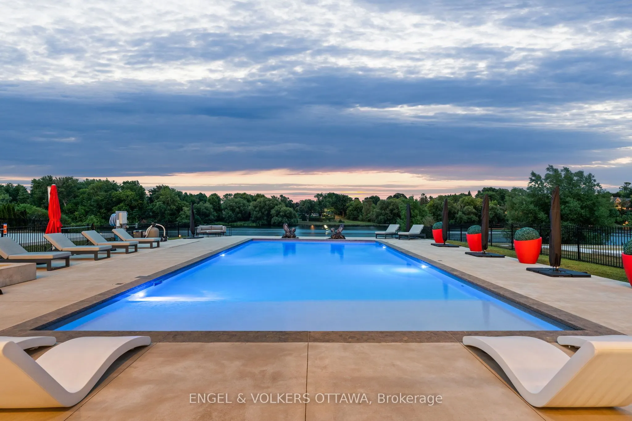 151 Winding Way