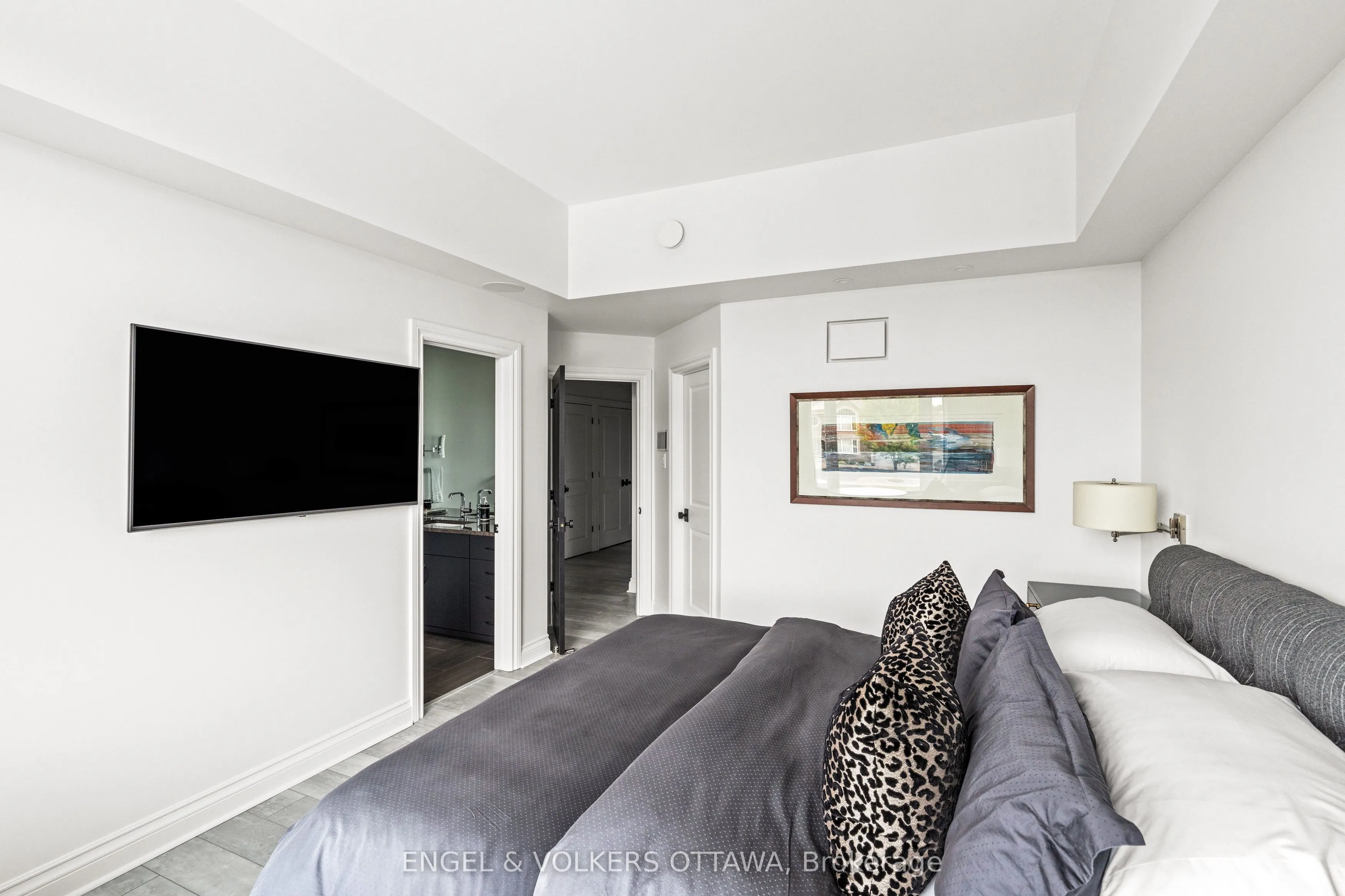 151 Winding Way