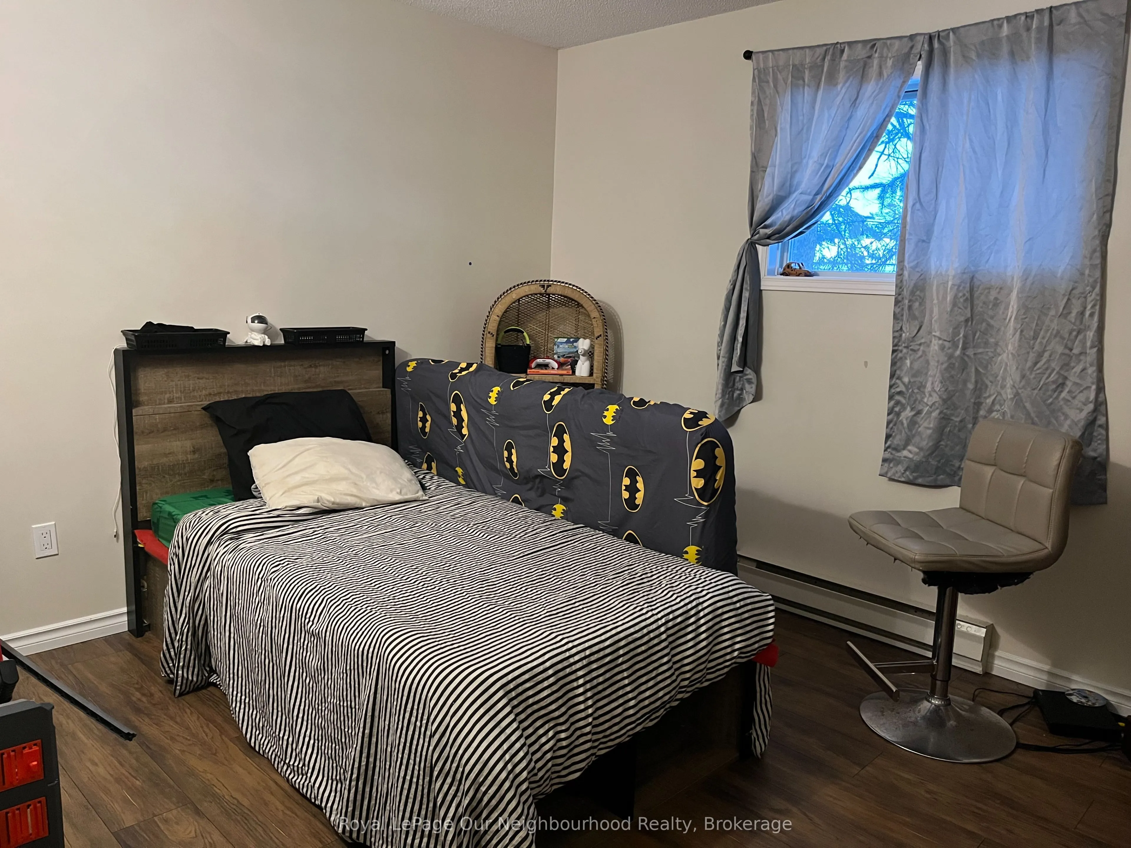 72 Lakeshore Road
