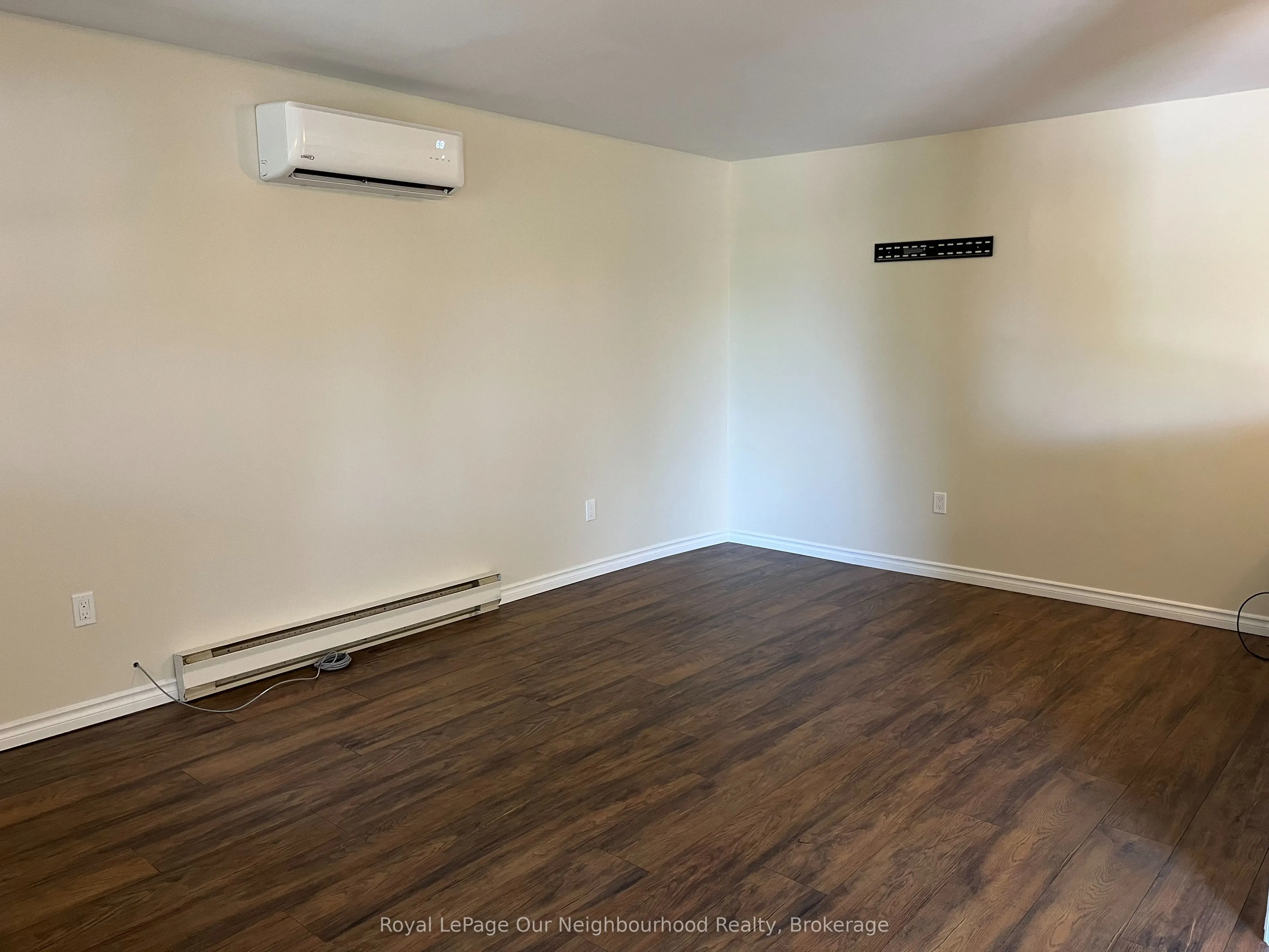 72 Lakeshore Road