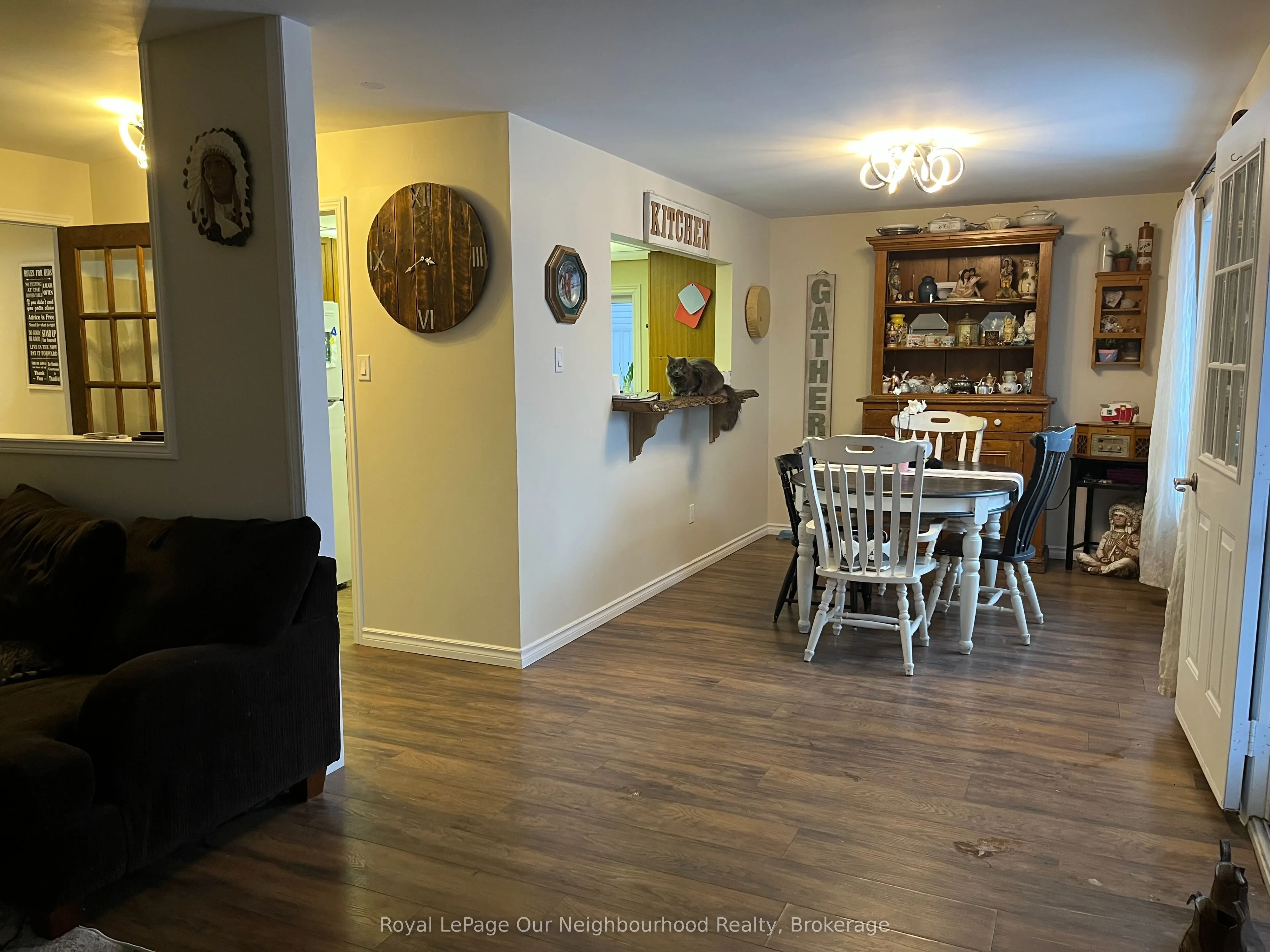 72 Lakeshore Road